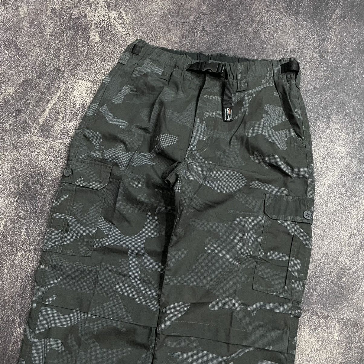 Japanese Brand Rovertstars Camo Cargo Nylon pants Size US 32 / EU 48 - 3 Thumbnail