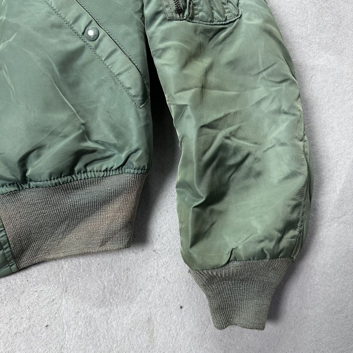 Alpha Industries Vintage Alpha Industries MA-1 Flight Jacket USAF Bomber Size US M / EU 48-50 / 2 - 6 Thumbnail
