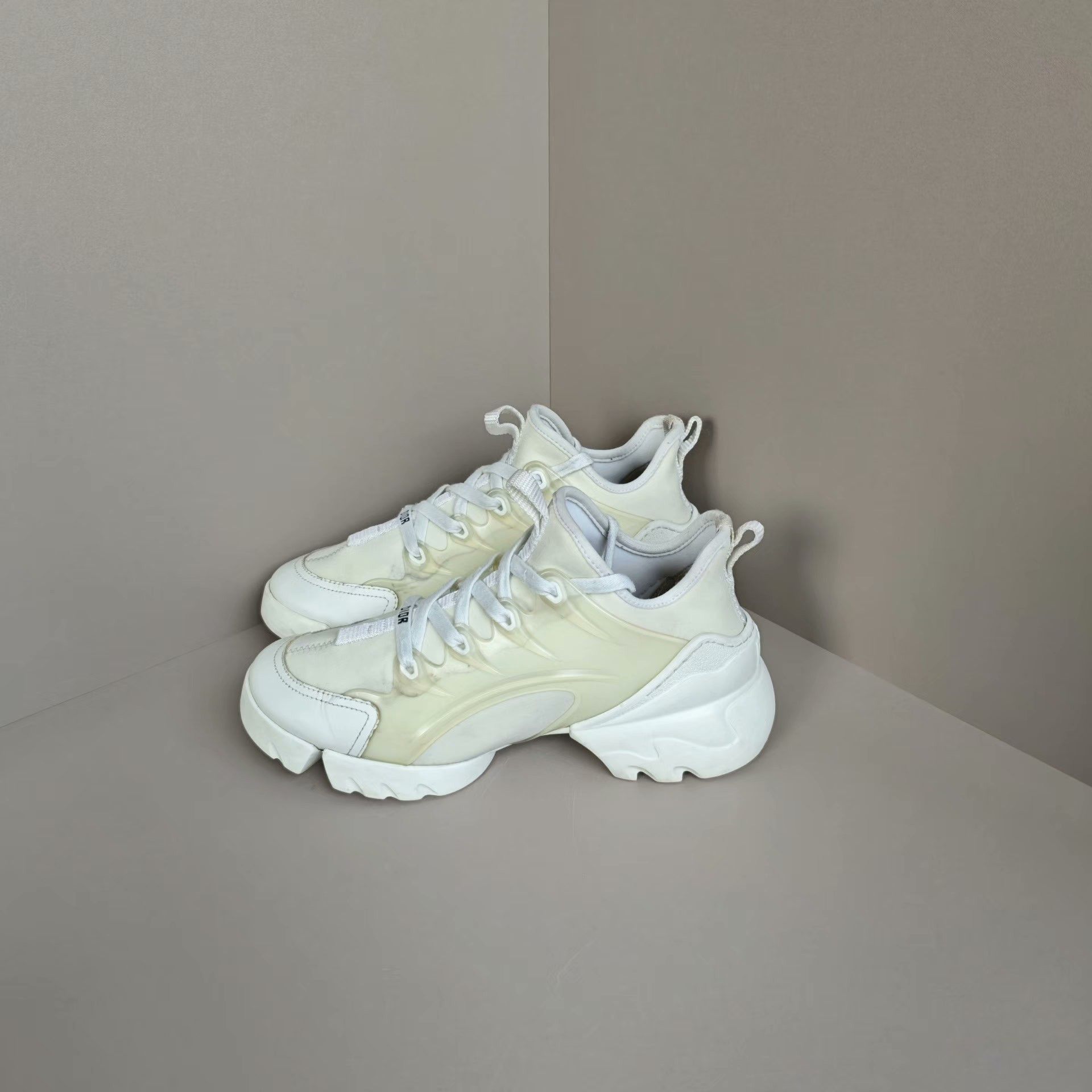 Dior Dior Casual Lowtop Sneakers us_5 Women Size US 5 / IT 35 - 1 Thumbnail