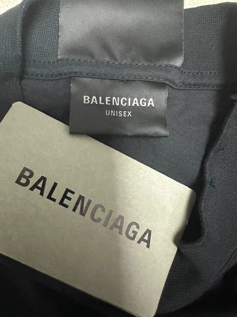 Balenciaga Balenciaga 23ss Show Phone FREE STYLING TIPS Long Sleeve 25 Size US S / EU 44-46 / 1 - 5 Thumbnail