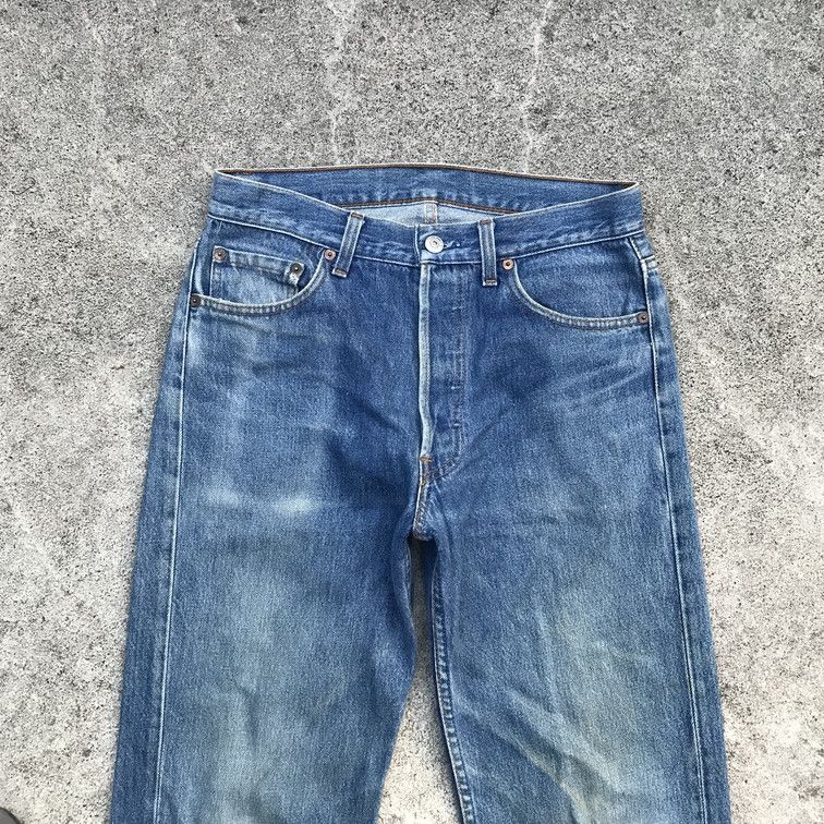 Levi's × Levi's Vintage Clothing Vintage Levis 501 lightwash dirty faded jean 90s usa W30x29 Size US 30 / EU 46 - 7 Thumbnail