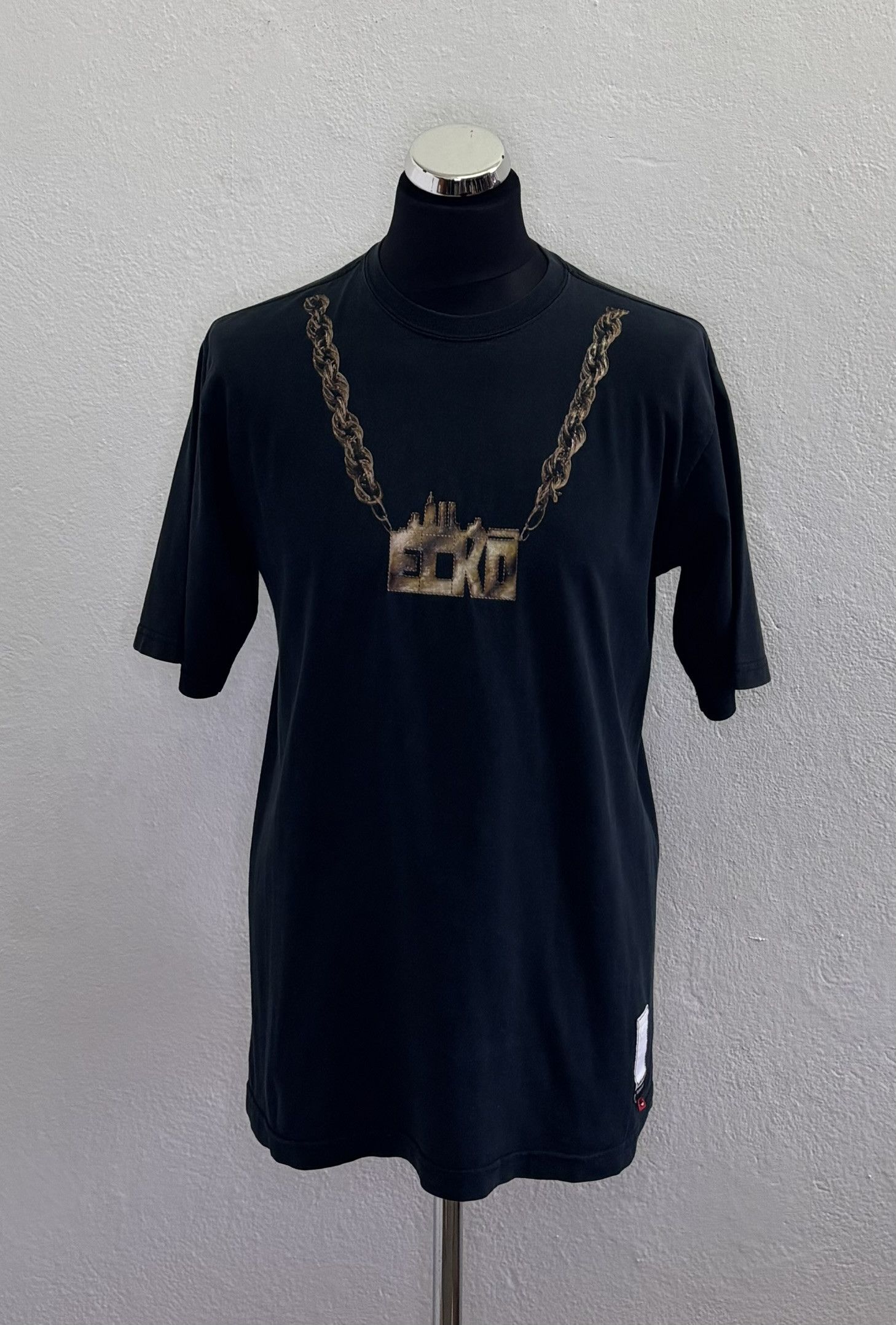 Ecko Complex Gold Ecko necklace T-shirt vintage Medium