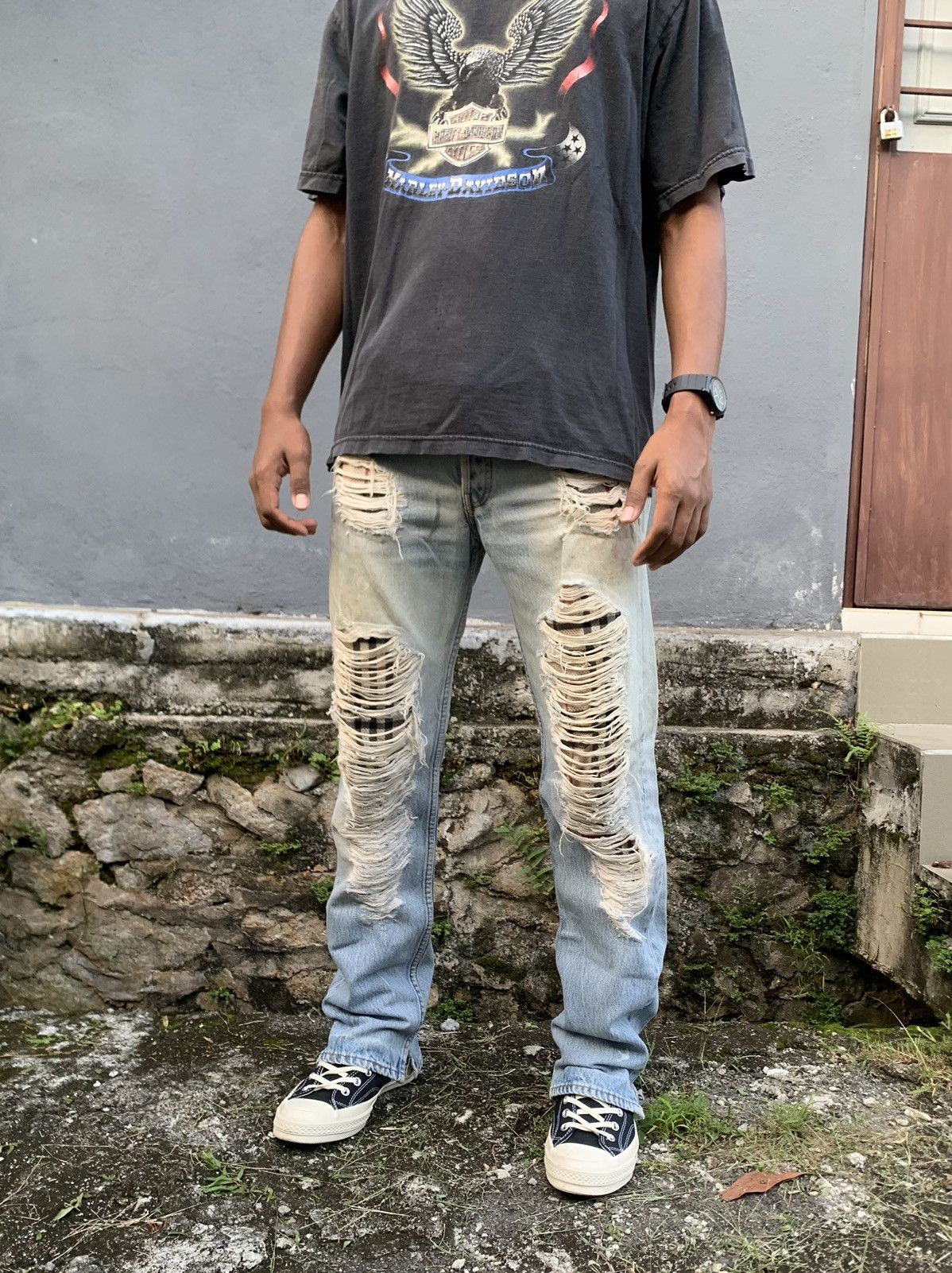 Levi's **rare**Vintage Levis 501 X BUZZ SPUNKY Distressed Denim Size US 32 / EU 48 - 1 Thumbnail