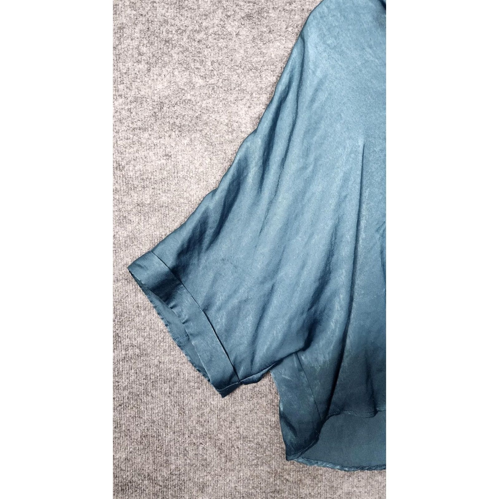 Vintage Andree By Unit Shirt Womens Medium Large Blue Satin High Low Dolman Sleeve Size M / US 6-8 / IT 42-44 - 5 Thumbnail