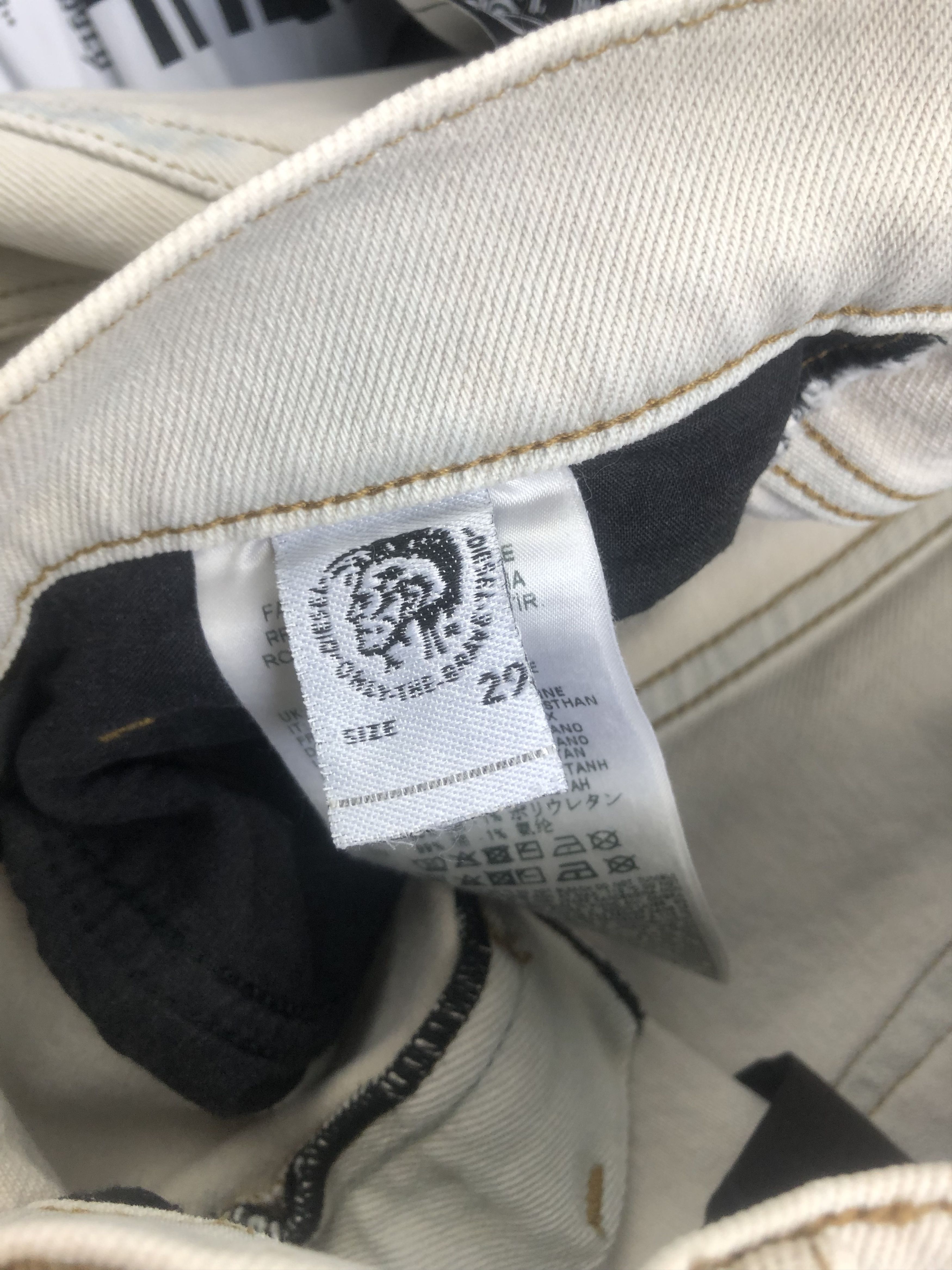 Diesel DIESEL Y2k Big Logo Ribbon Casual Streetwear Jeans White 29 Size US 29 - 22 Thumbnail
