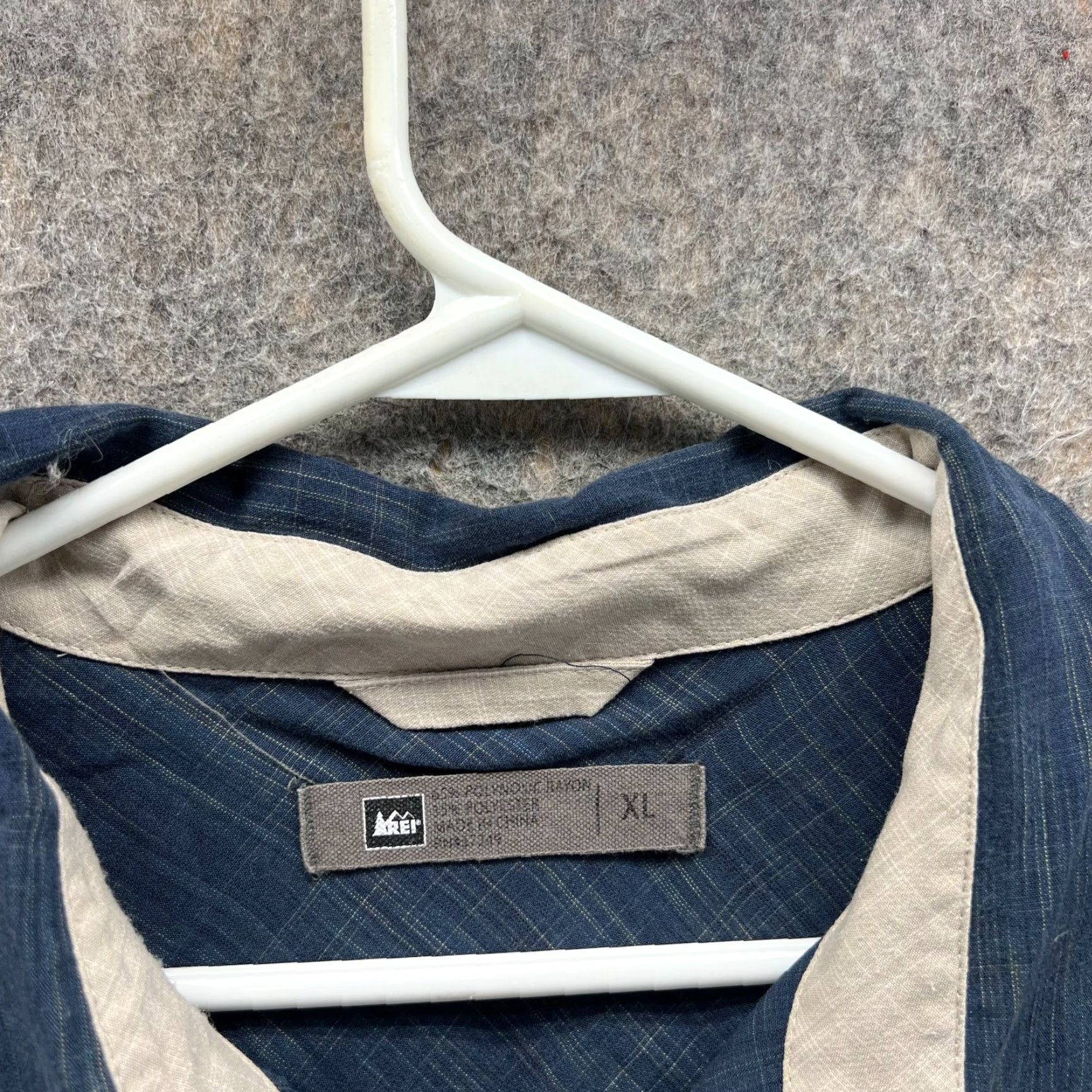 Vintage REI Shirt Men XL Blue Striped Button-Down Short Sleeve Outdoor Casual Button-Up Shirt Size US XL / EU 56 / 4 - 7 Thumbnail
