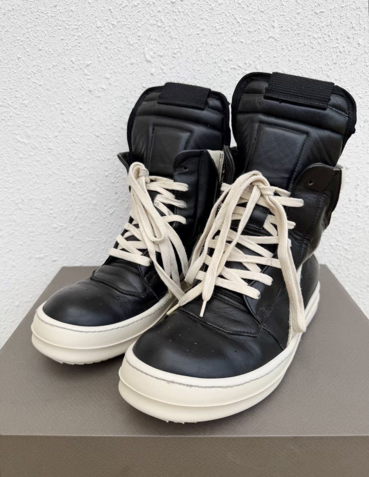 Rick Owens Rick Owens women's high-top sneakers black/white Size US 5 / IT 35 - 4 Thumbnail