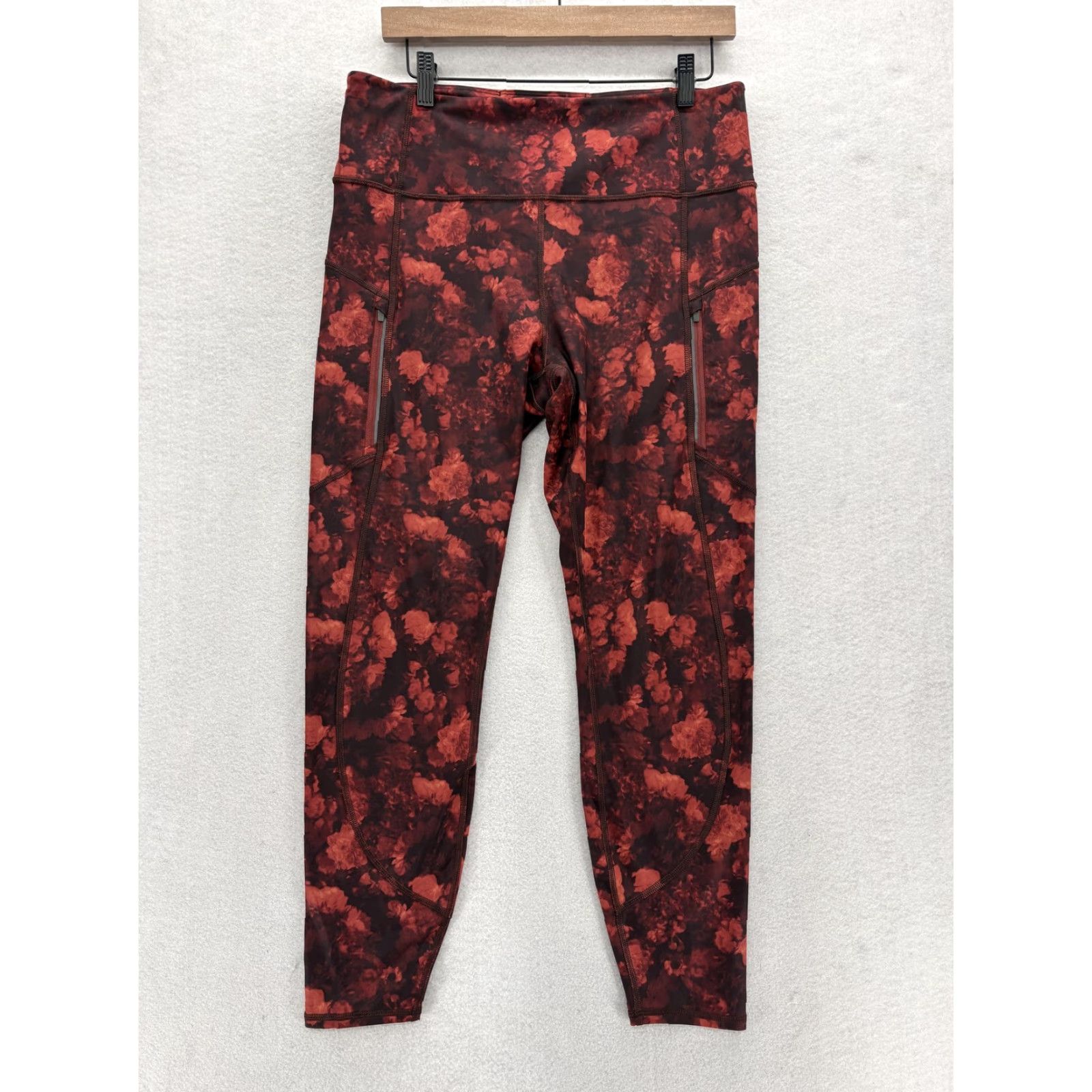 Athleta VINTAGE Athleta Rainier Printed Tight Leggings Womens L Red Floral Zip Pockets Ankle Size 36" / US 14 / IT 50 - 2 Thumbnail