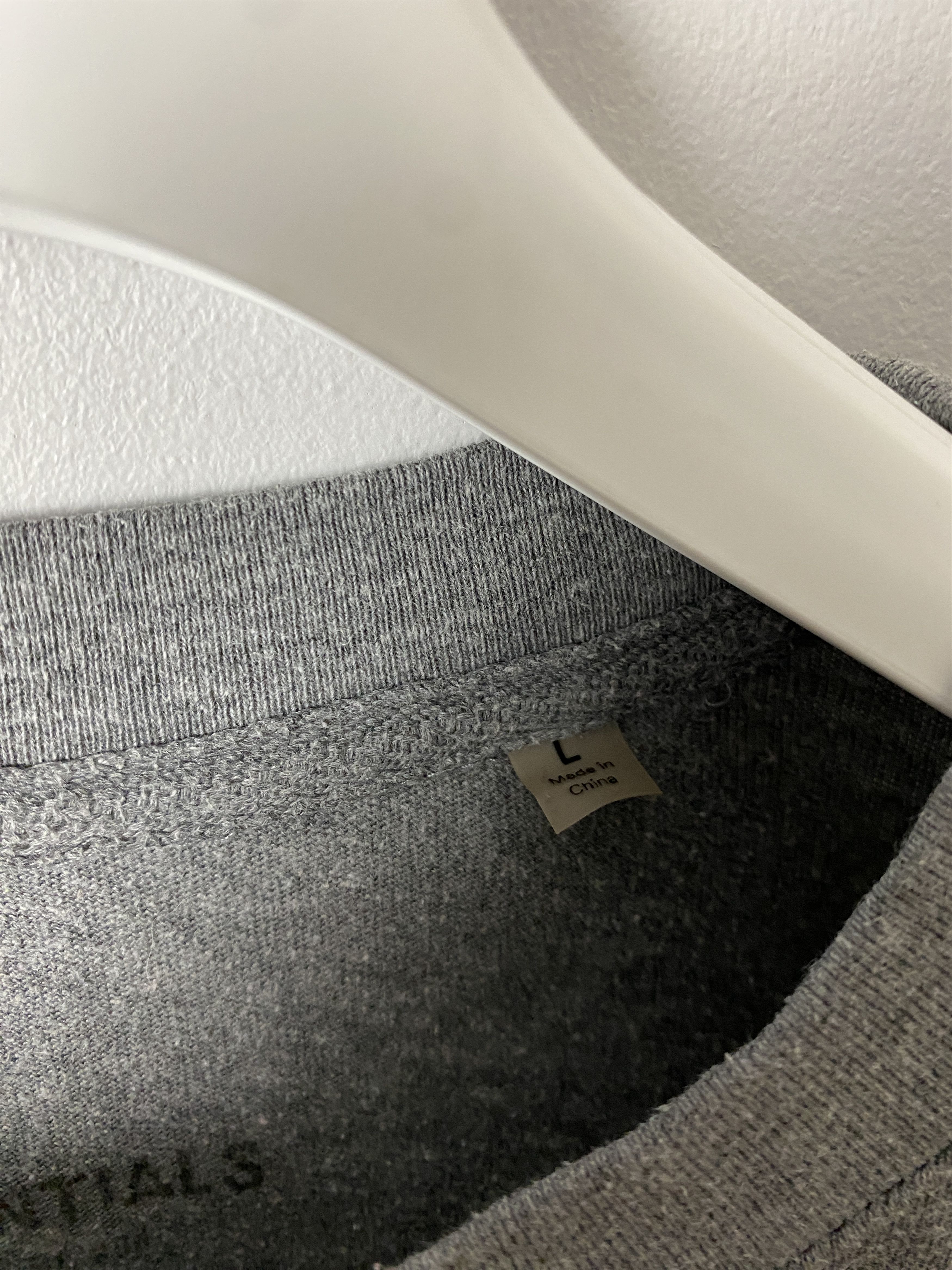 Essentials Essentials Fear of God t-shirt tee basic small logo Size US L / EU 52-54 / 3 - 4 Thumbnail