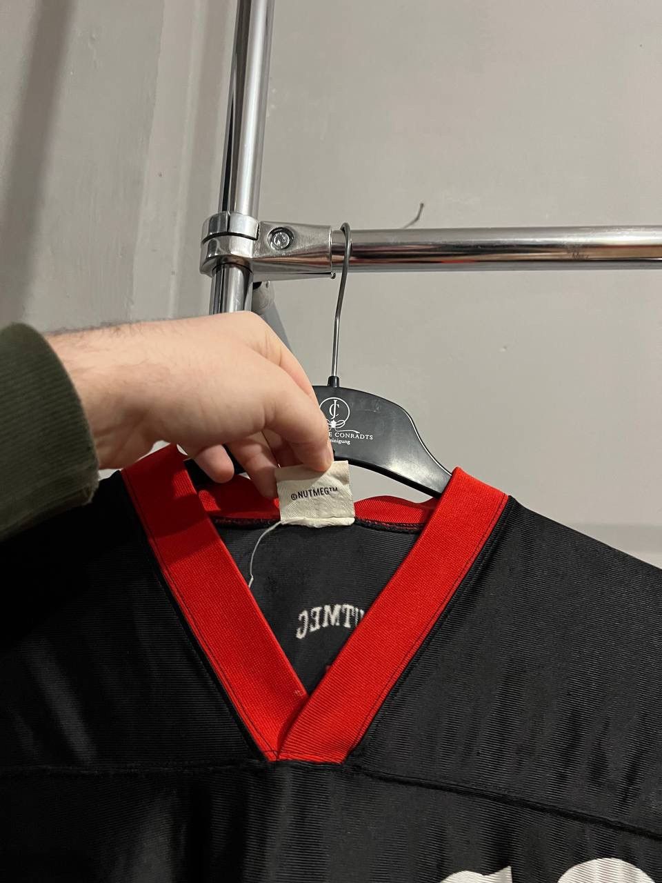 Nutmeg RARE! 90’S NBA CHICAGO BULLS OVER PRINT BASKETBALL JERSEY L Size US L / EU 52-54 / 3 - 5 Thumbnail