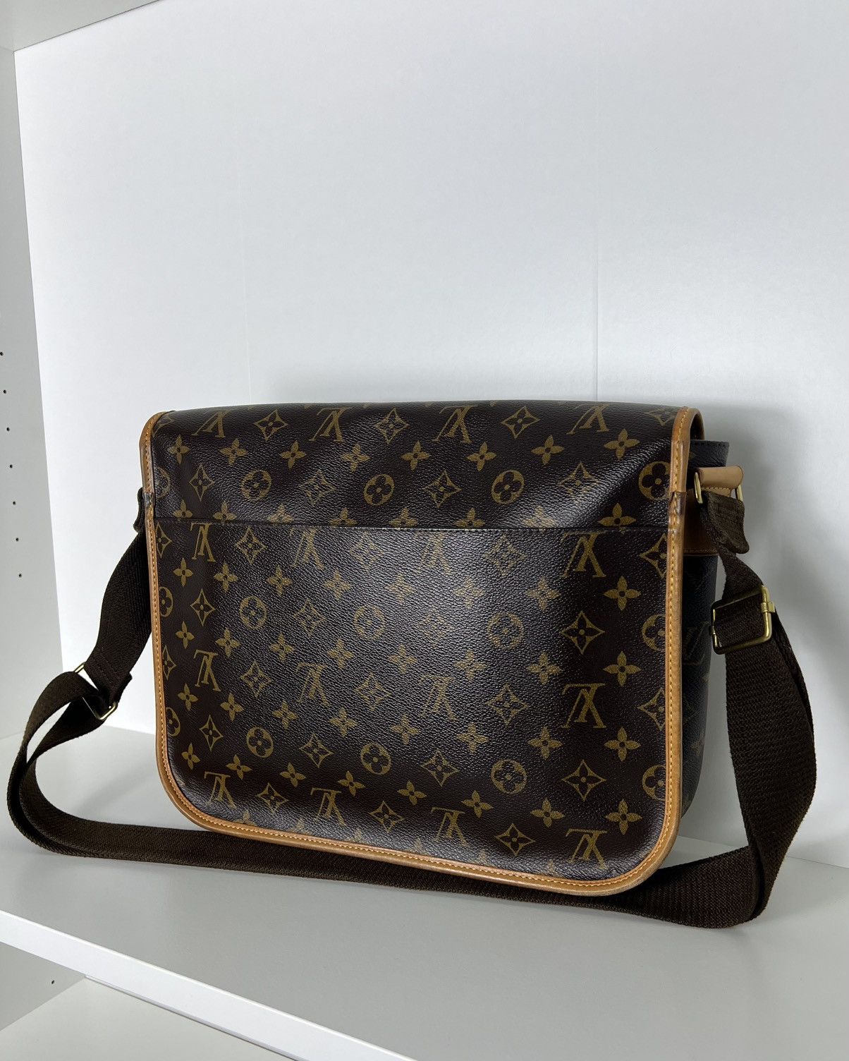 Louis Vuitton Louis Vuitton Messenger Bag Size ONE SIZE - 4 Thumbnail