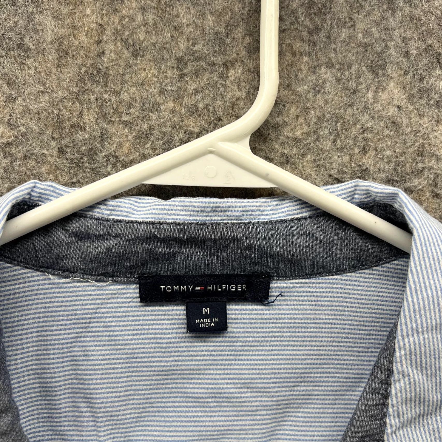 Tommy Hilfiger Tommy Hilfiger Shirt Women Medium Blue Striped Button-Down Collared Casual Preppy Timewear All Seasons Vintage: No Size M / US 6-8 / IT 42-44 - 4 Thumbnail