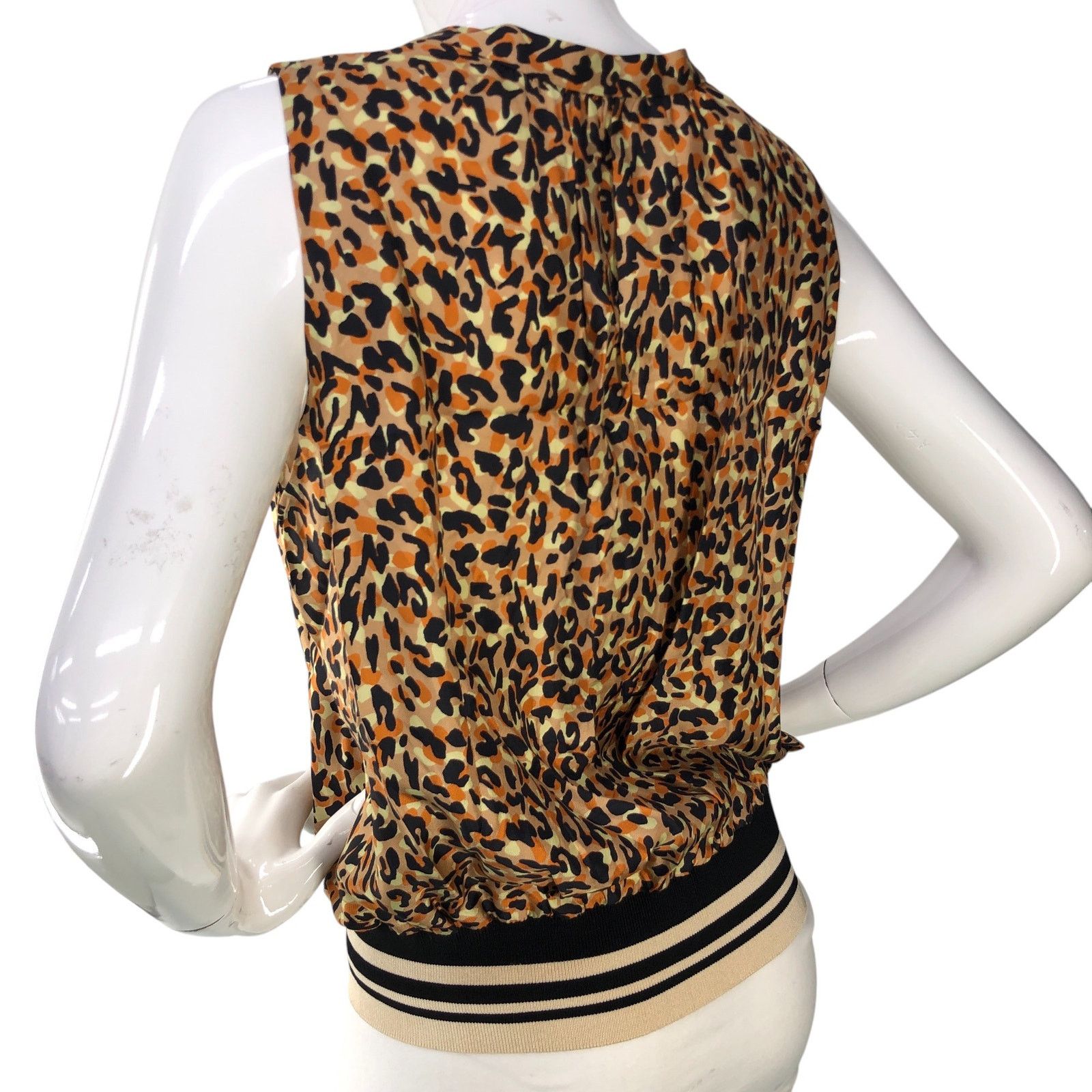 Dries Van Noten Dries Van Noten Size 42 US 10 Top Animal Print Elastic Waist Size L / US 10 / IT 46 - 6 Thumbnail