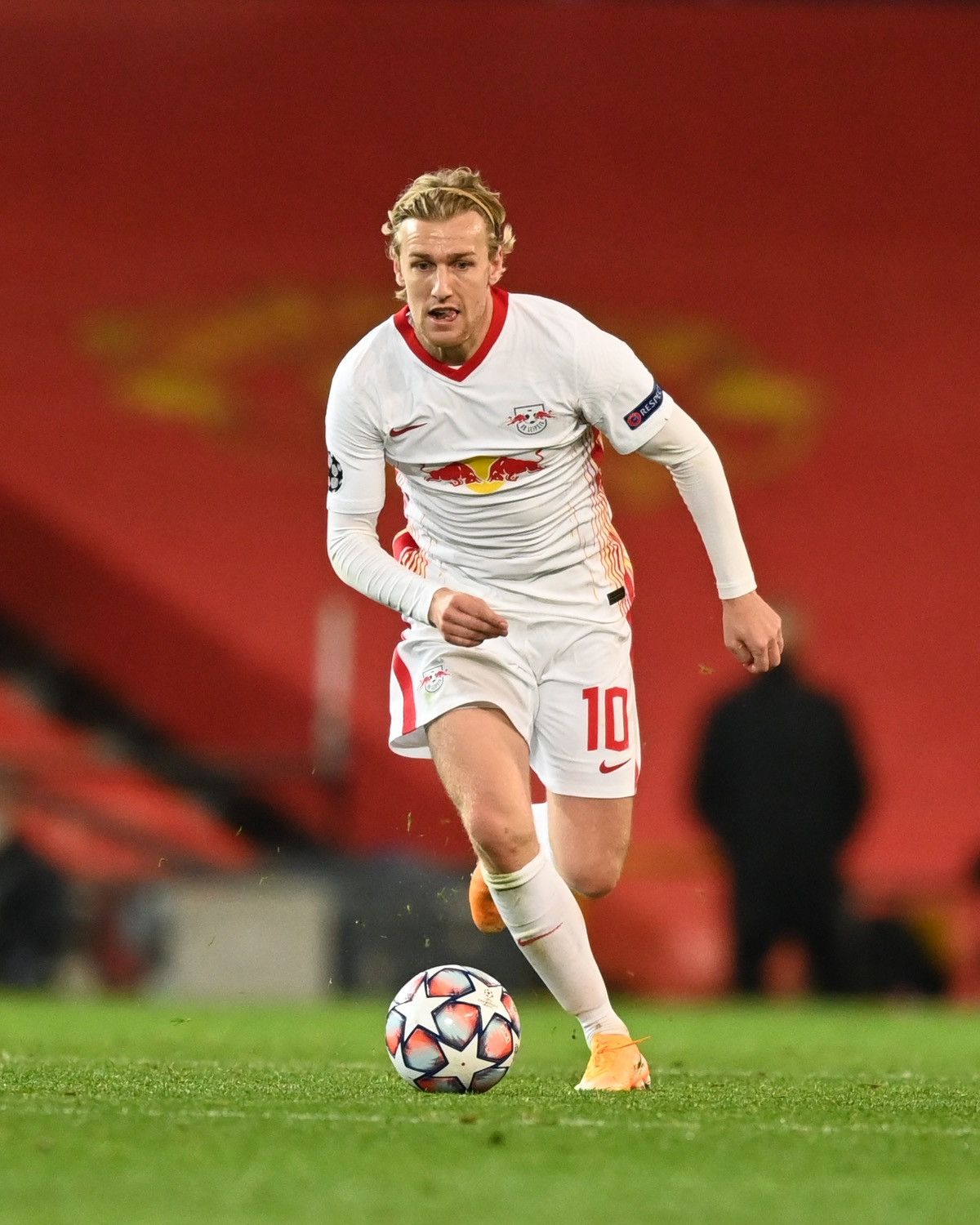 Nike RB LEIPZIG NIKE 2020/2021 FOOTBALL HOME JERSEY #10 FORSBERG Size US L / EU 52-54 / 3 - 11 Thumbnail