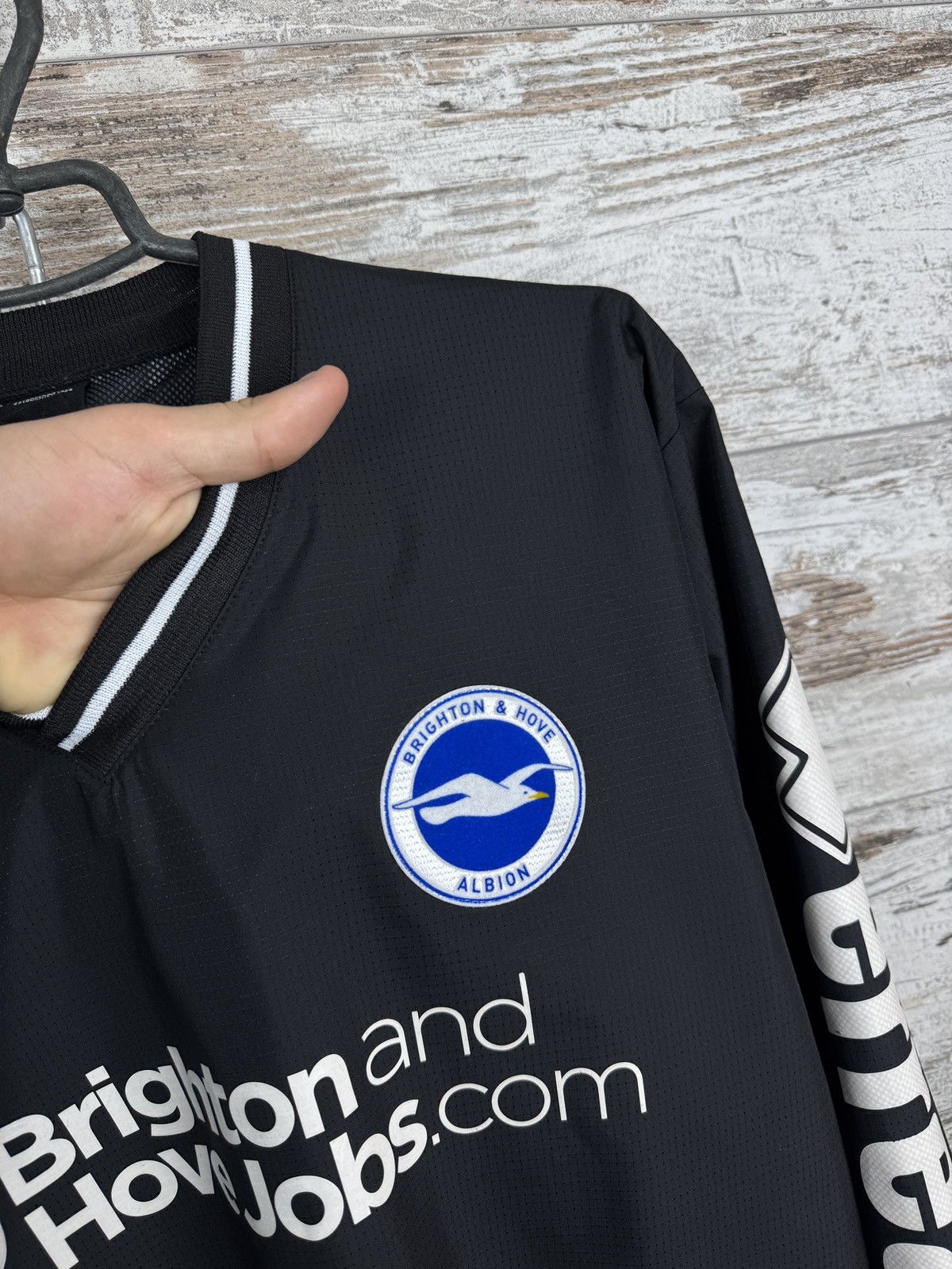 Errea Errea BRIGHTON AND HOVE ALBION FOOTBALL TRAINING jacket tee Size US XL / EU 56 / 4 - 5 Thumbnail