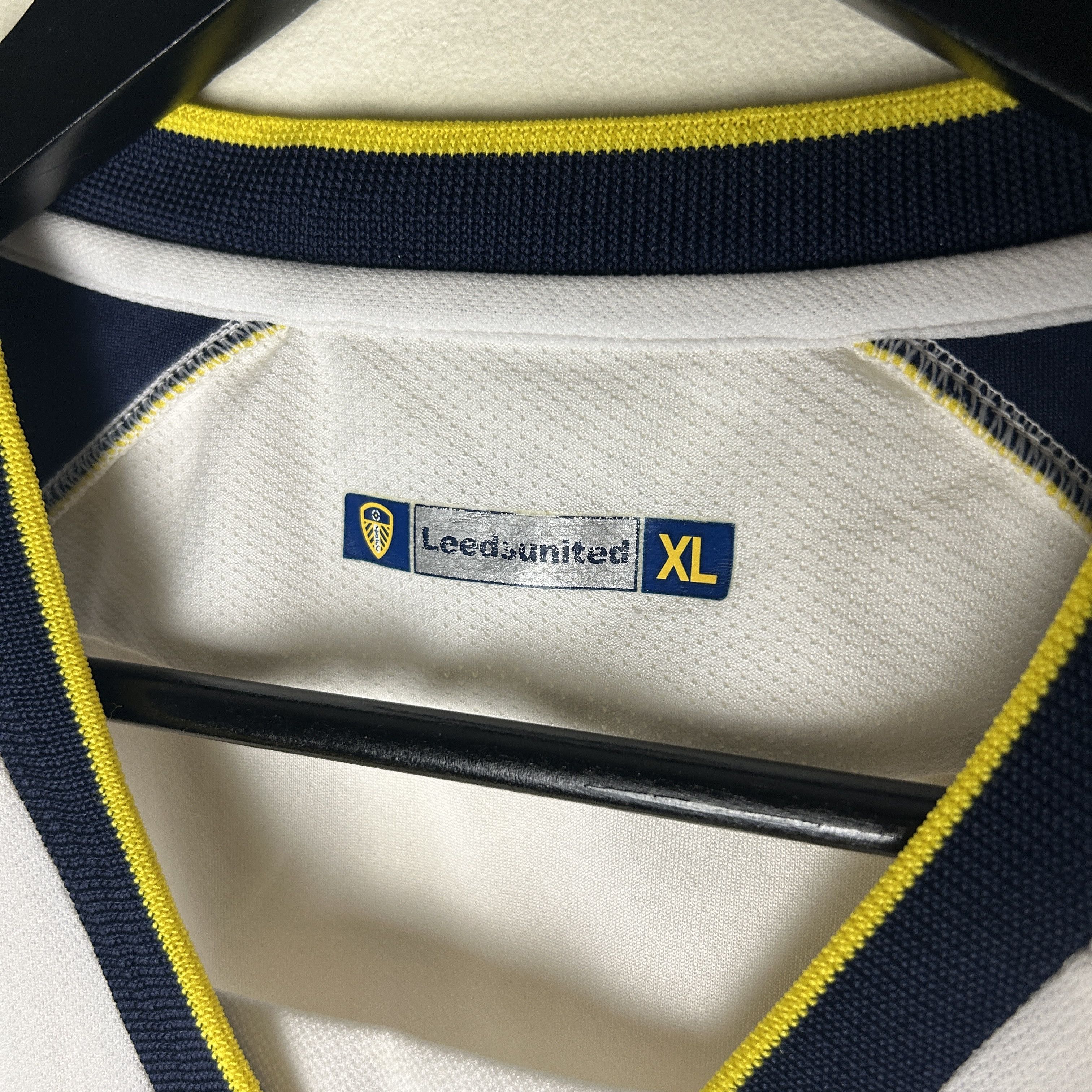 Vintage Leeds United Admiral 2006-07 Home Soccer Jersey Size US XL / EU 56 / 4 - 5 Thumbnail