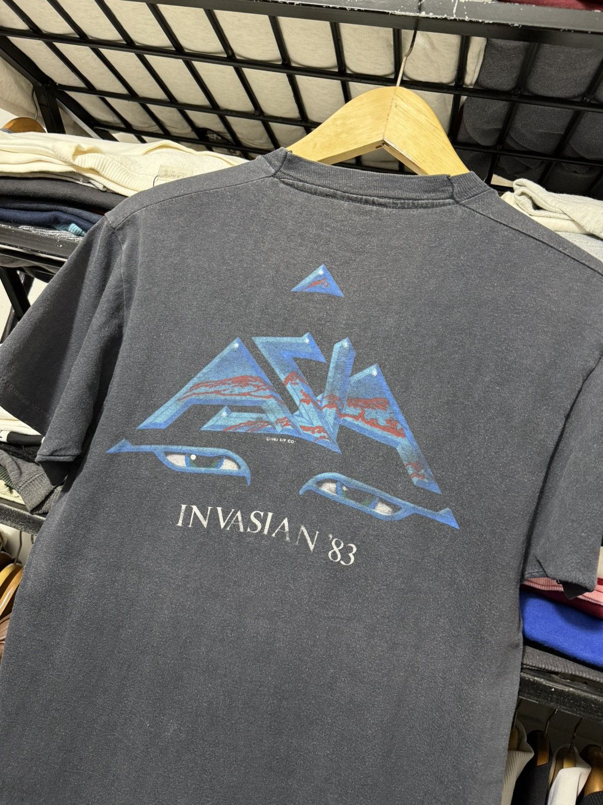 Band Tees Vintage asia 1983 invasion concert tour tshirt Size US S / EU 44-46 / 1 - 4 Thumbnail