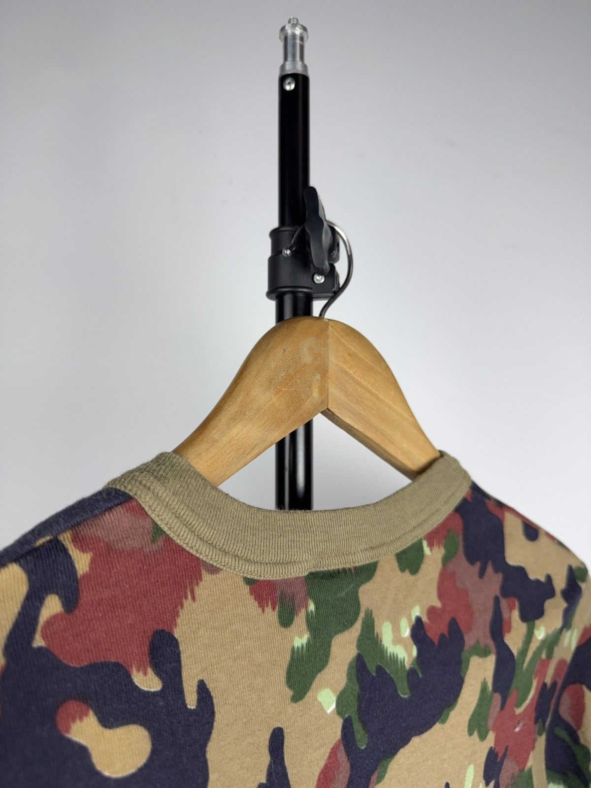 Vintage 00s Vintage Retro Camo T-Shirt Y2K Military Streetwear Tee Size US M / EU 48-50 / 2 - 12 Thumbnail