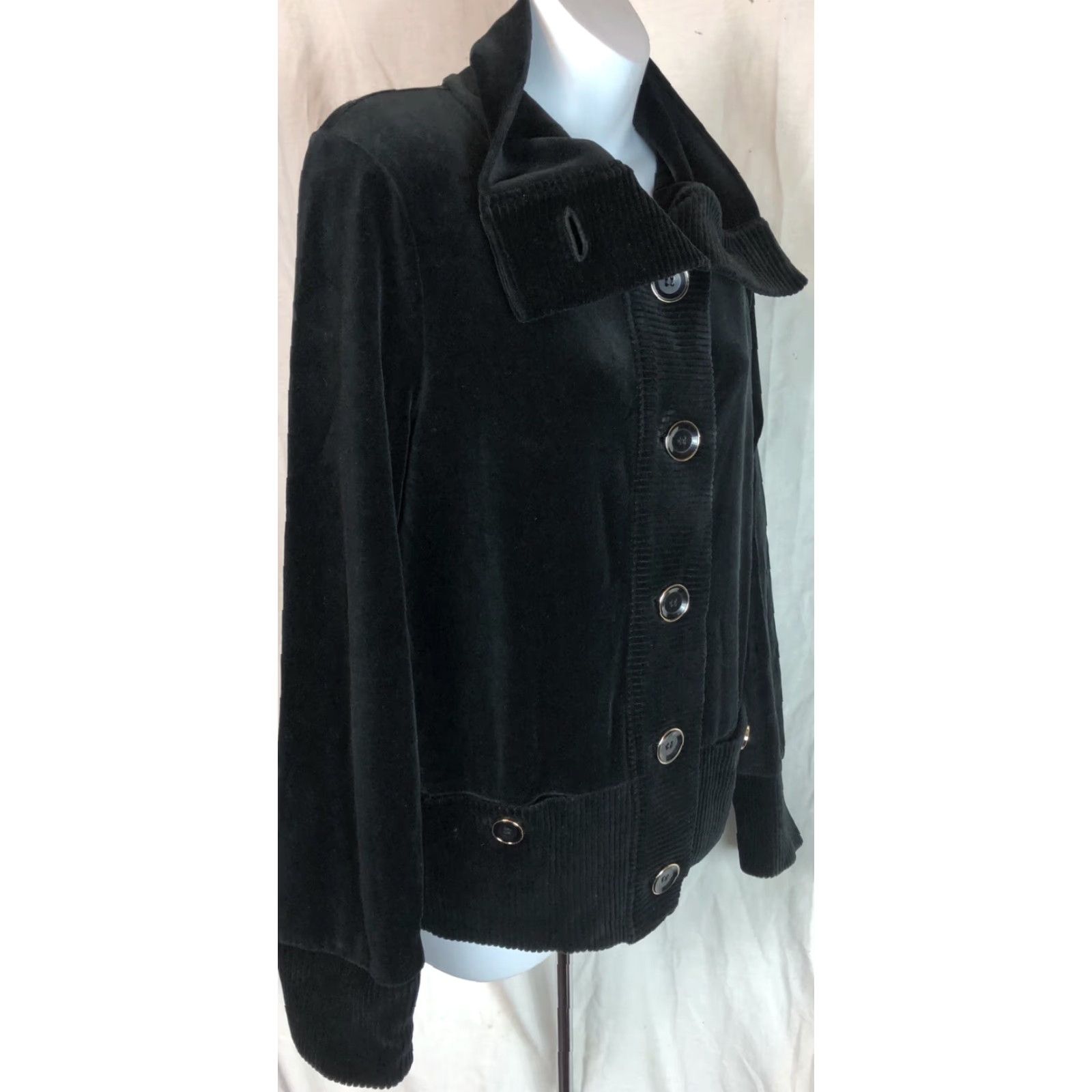 Jones New York Jones NY Jacket M Black Velour Button Front Convertible Collar Front Pockets Womens Cardigan Jacket Velour Black M Size M / US 6-8 / IT 42-44 - 2 Thumbnail