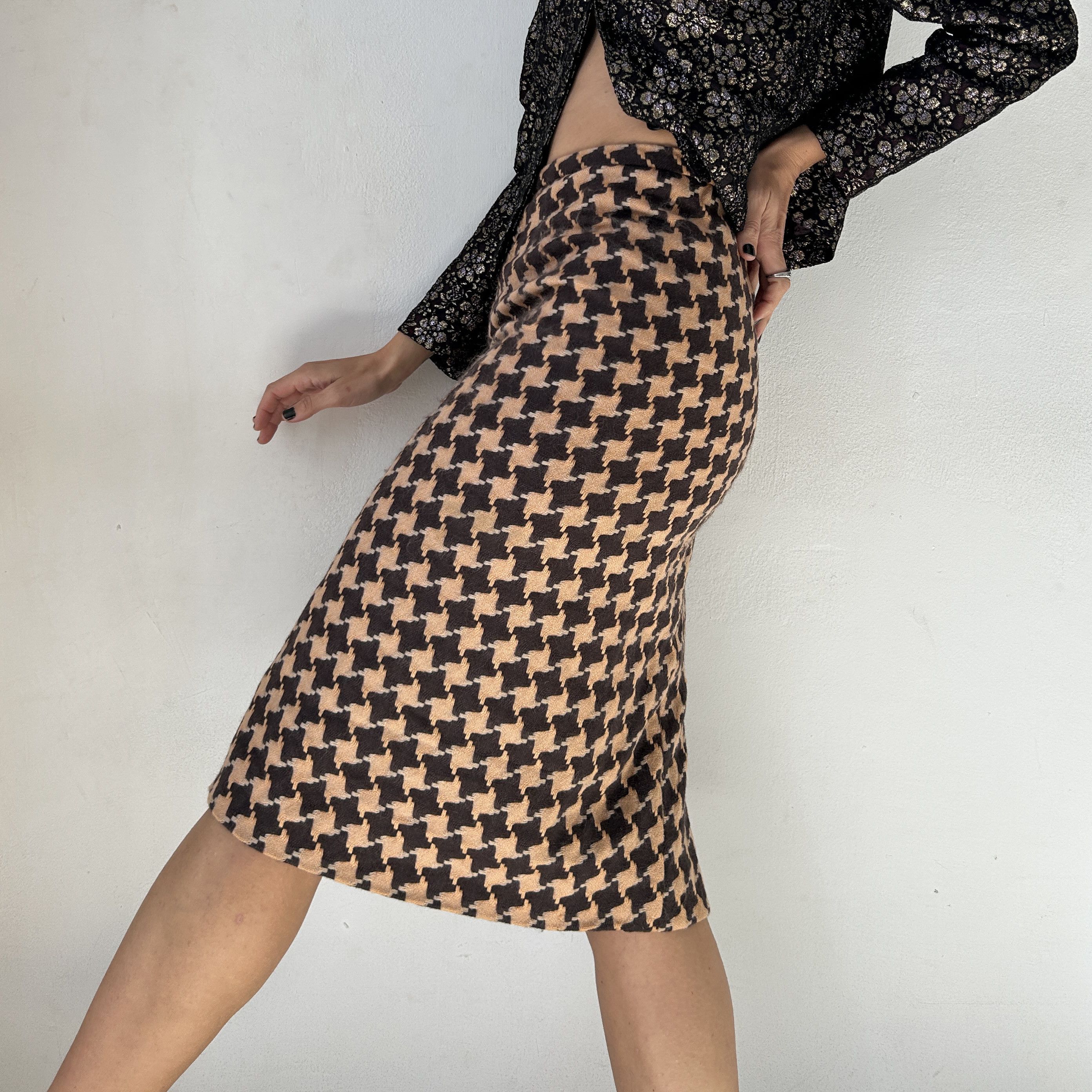 Vintage Vintage houndstooth wool pencil skirt Size 27" / US 4 / IT 40 - 4 Thumbnail