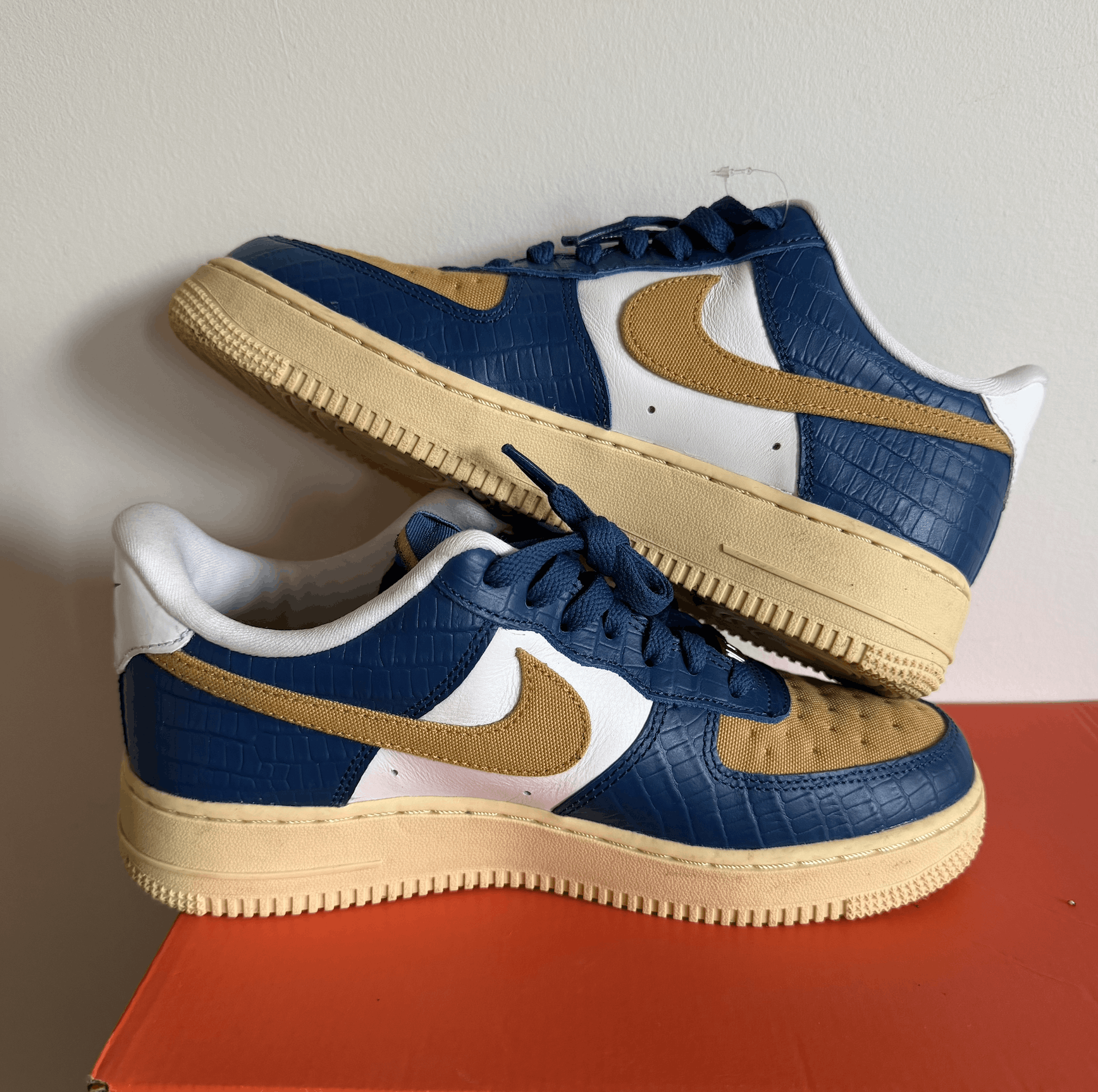 Nike × Undefeated NikUndefeated Air Force 1 Low “5 On It” Court Blue Size US 6 / EU 39 - 4 Thumbnail