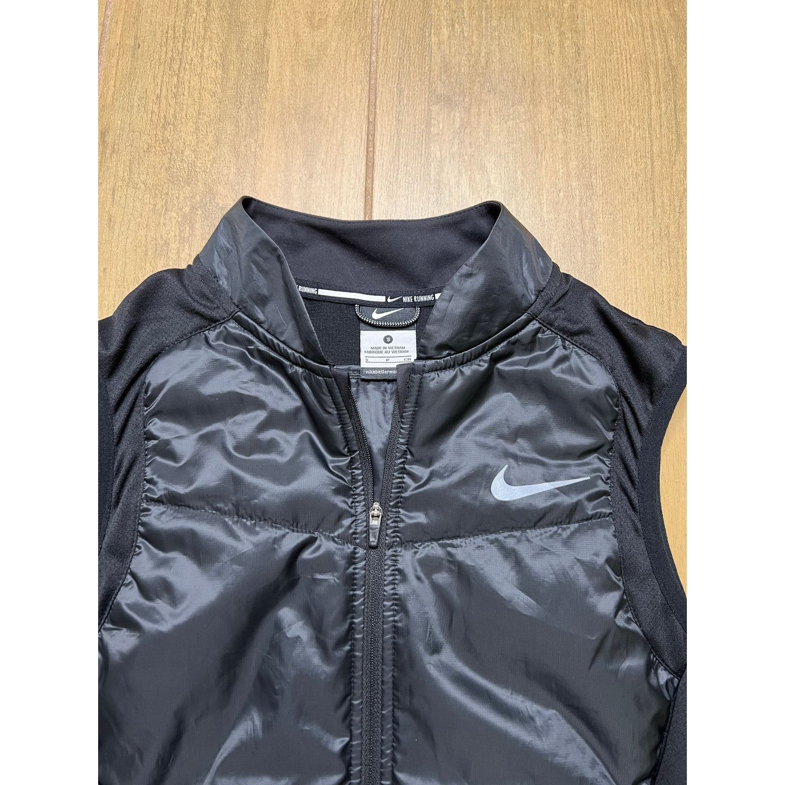 Nike NIKE POLYFILL RUNNING VEST WOMEN'S Sz Small gym workout Size S / US 4 / IT 40 - 3 Thumbnail