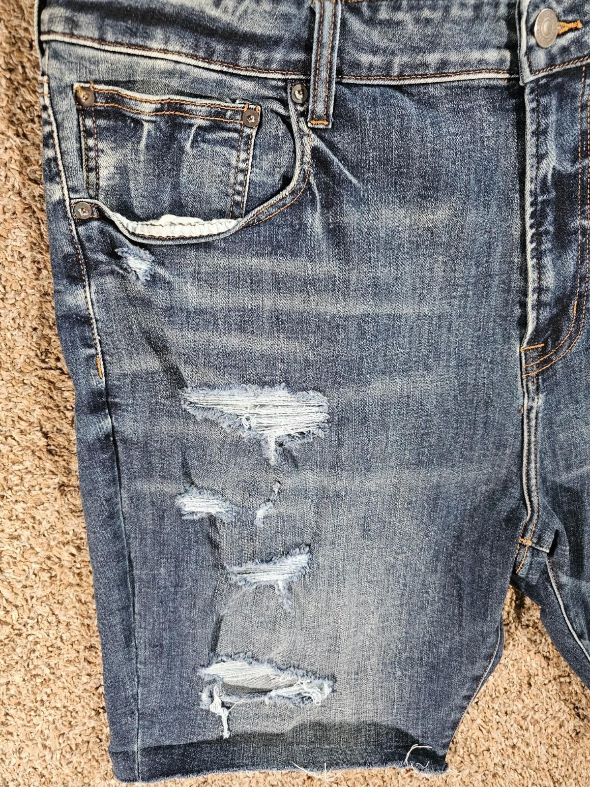 American Eagle Outfitters American Eagle Destroyed Cutoff Jeans Size 42 Size 42" / US 20 - 2 Thumbnail