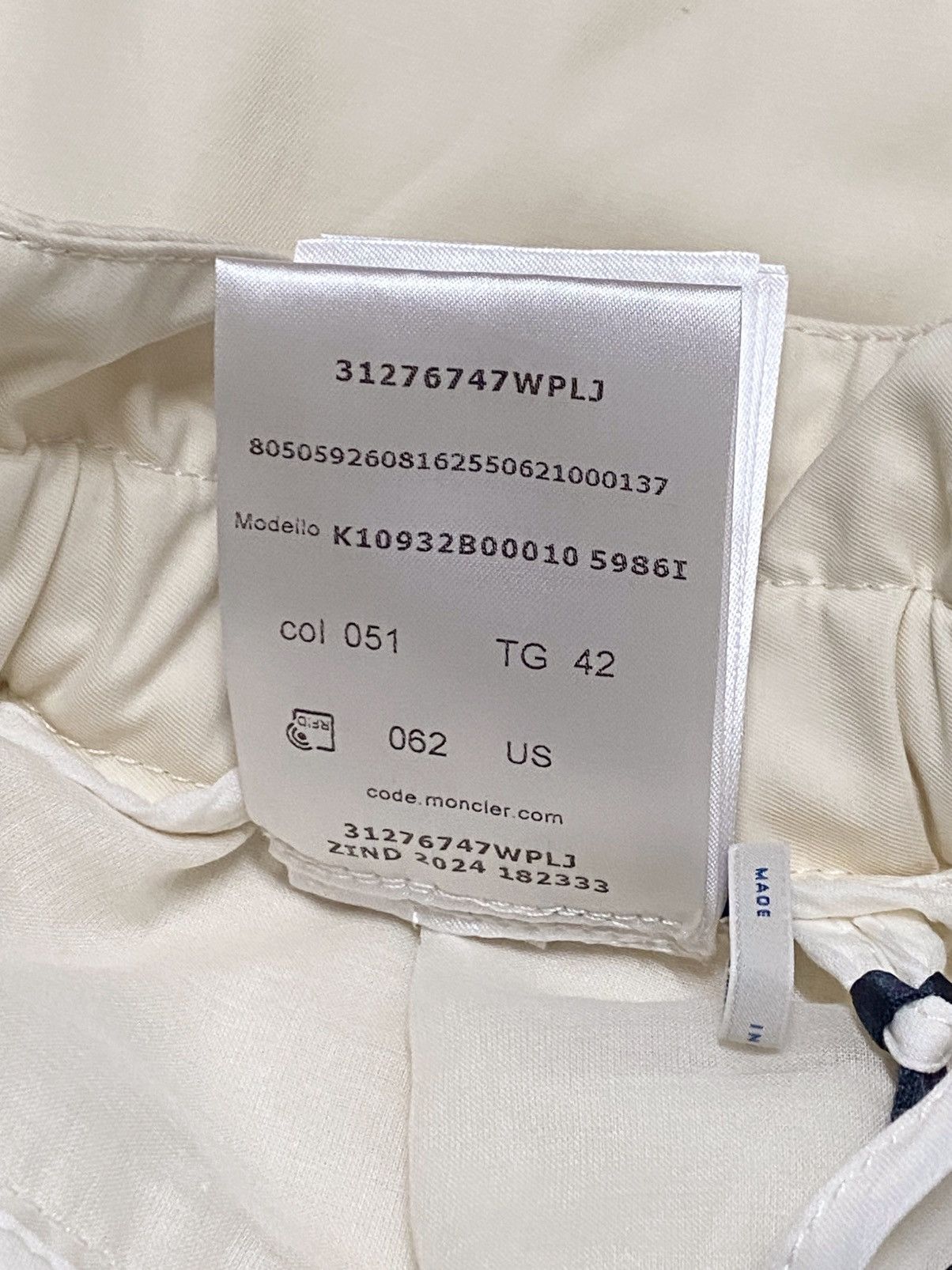 Moncler Moncler Adjustable Drawstring Shorts size 42/us size 6 Size 28" / US 6 / IT 42 - 14 Thumbnail