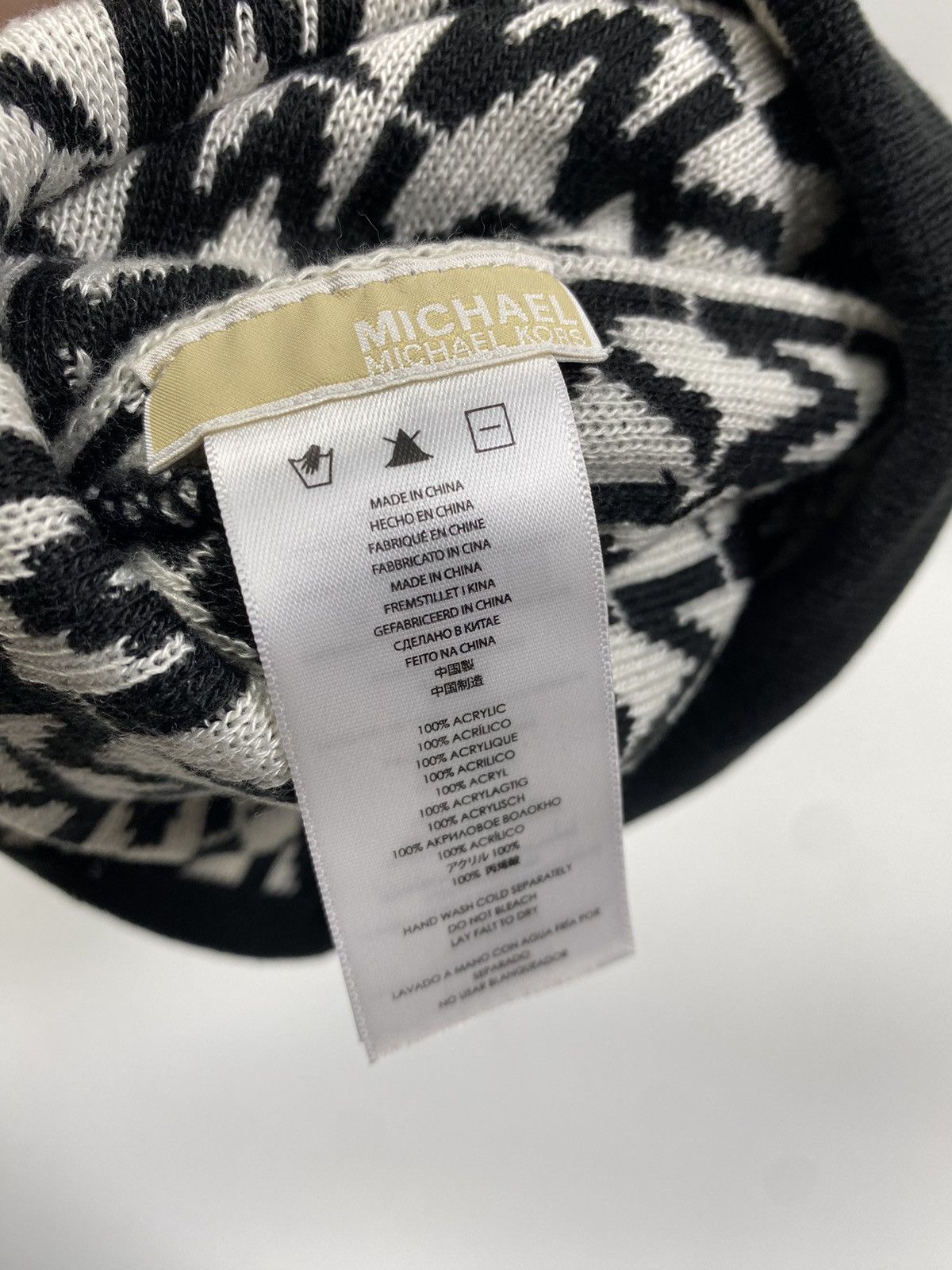 Michael Kors Michael Kors Beanie + Scarf Set Monogram Size ONE SIZE - 11 Thumbnail