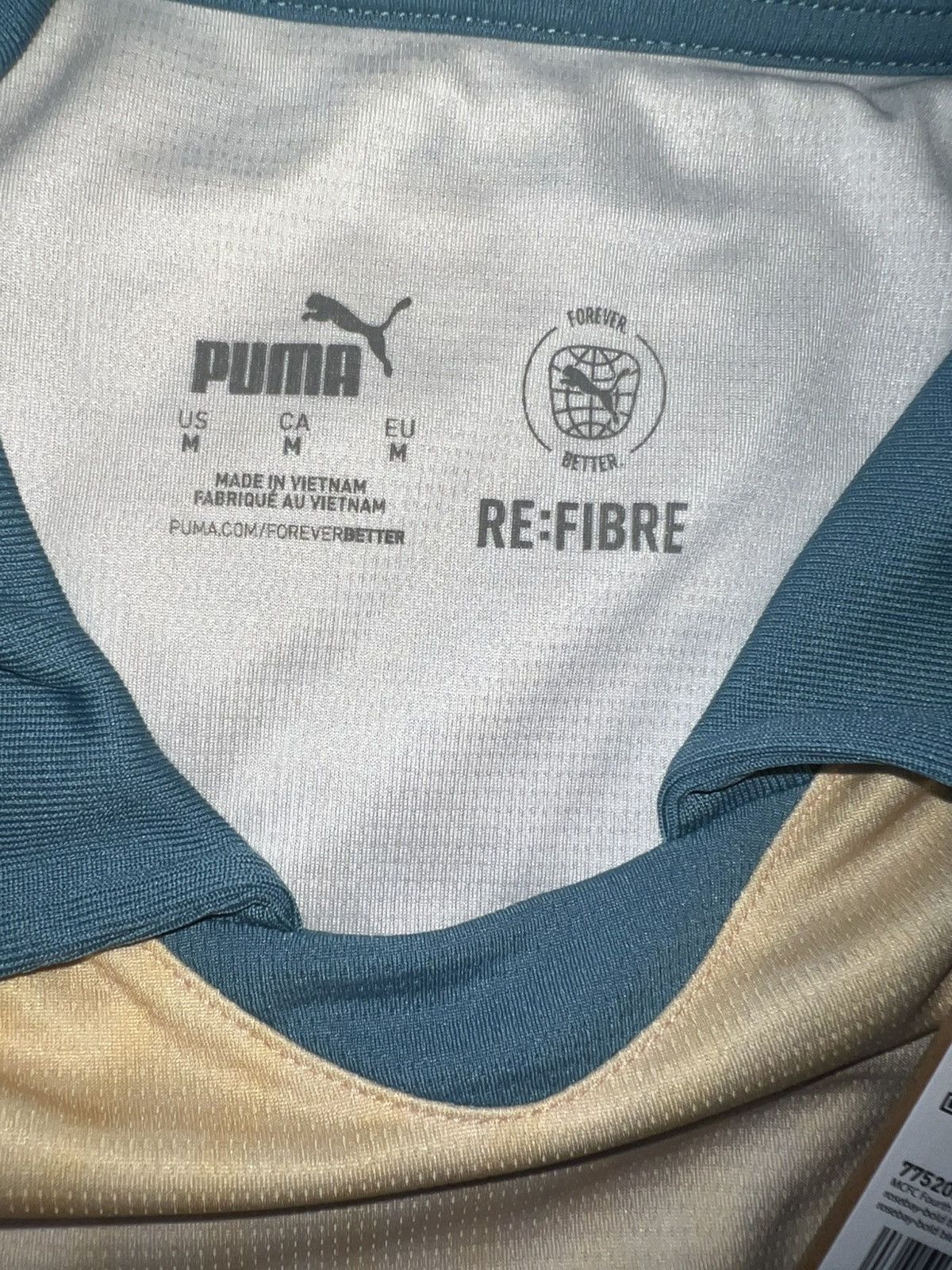 Puma Manchester City Jersey/Kit Size US M / EU 48-50 / 2 - 3 Thumbnail