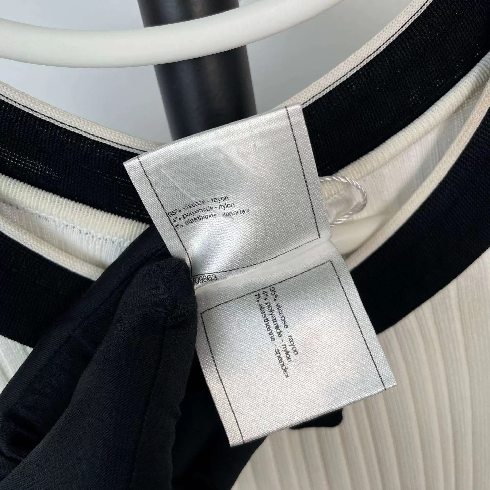 Chanel CHANEL Women's Black & White Bow Knit Dress Size XS / US 0-2 / IT 36-38 - 4 Thumbnail
