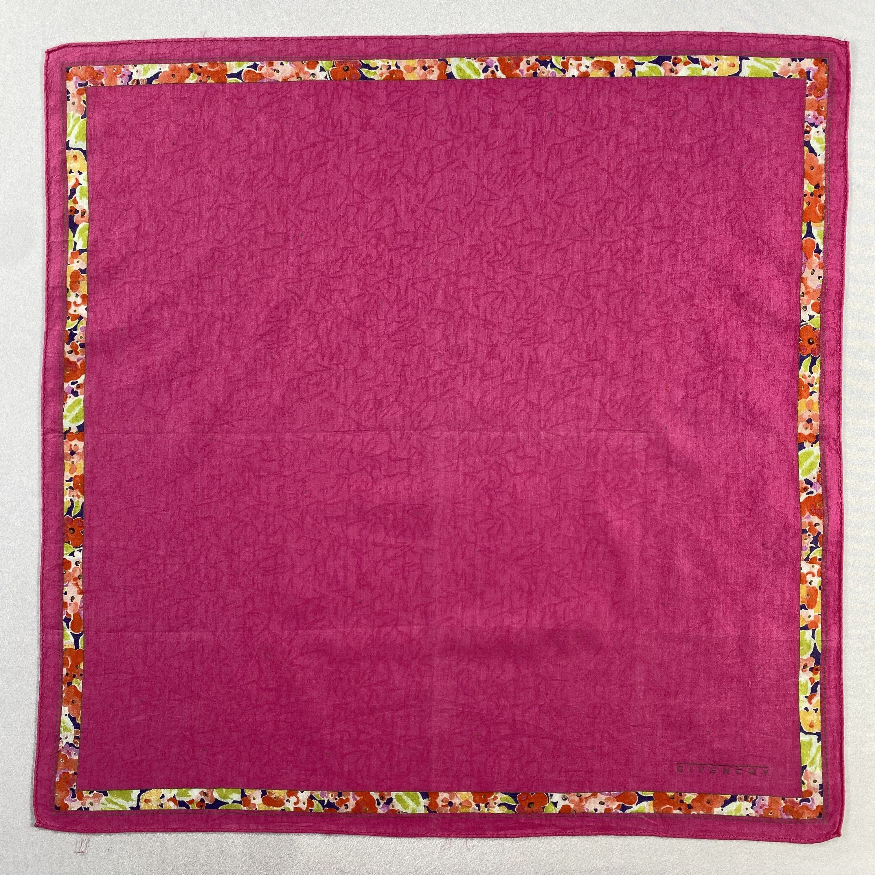 Vintage Givenchy Bandana/ Handkerchief / Neckerchief-P639 Size ONE SIZE - 1 Thumbnail