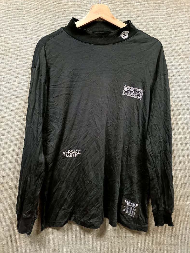 Versace vintage long sleeve versace classic v2 logo embroidery Size US L / EU 52-54 / 3 - 1 Thumbnail