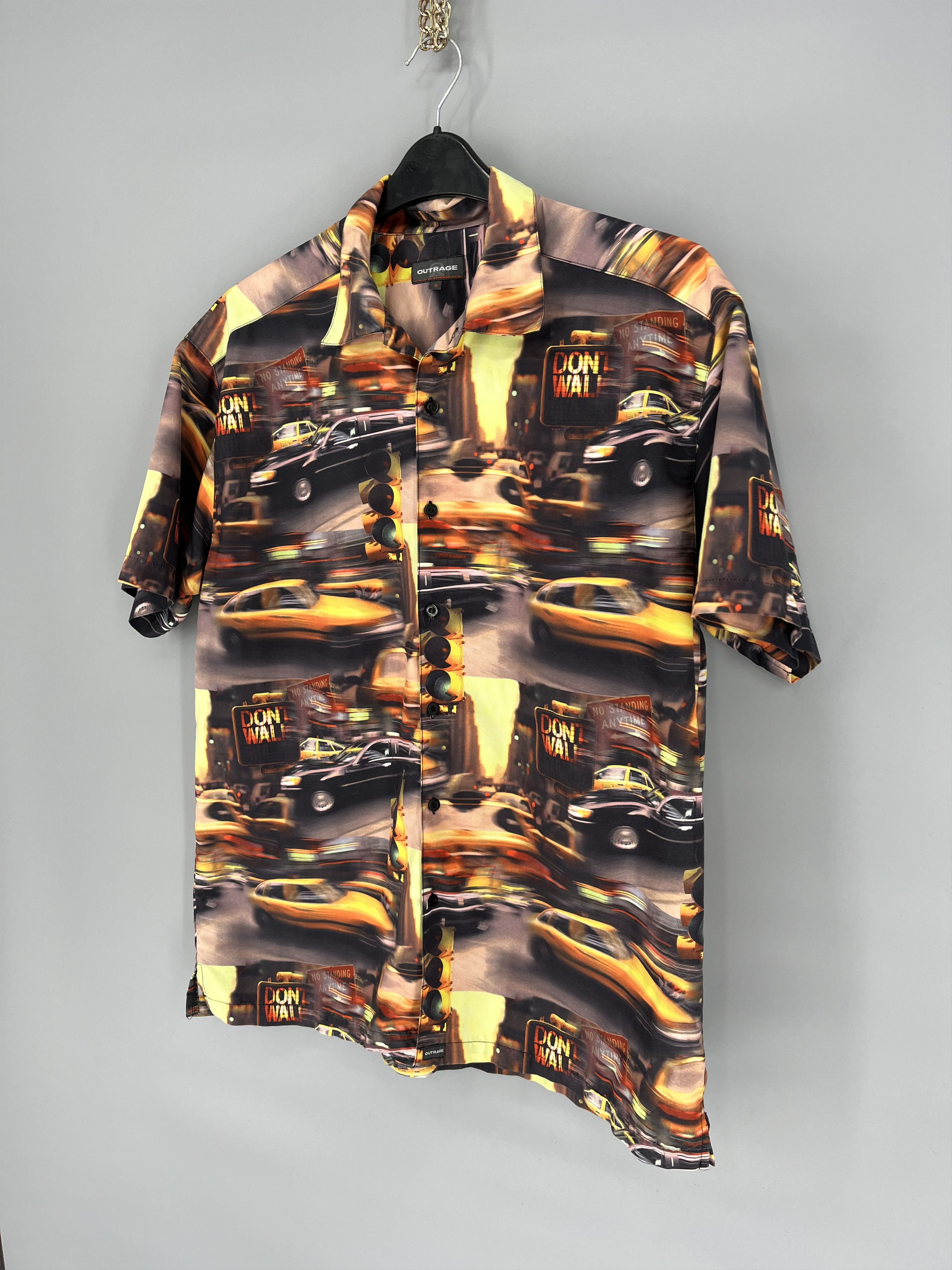 Band Tees Vintage 90s Outrage Head Aloha Hawaiian Woody Cars Rayon Size US L / EU 52-54 / 3 - 4 Thumbnail