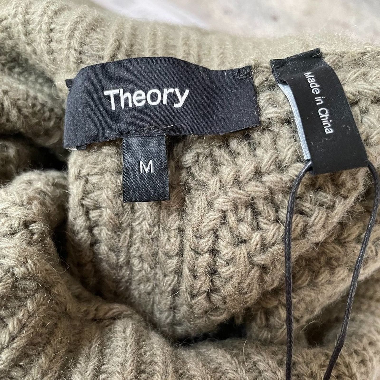 Theory Sculpted Wool-Cashmere Sweater from Theory Size M / US 6-8 / IT 42-44 - 11 Thumbnail