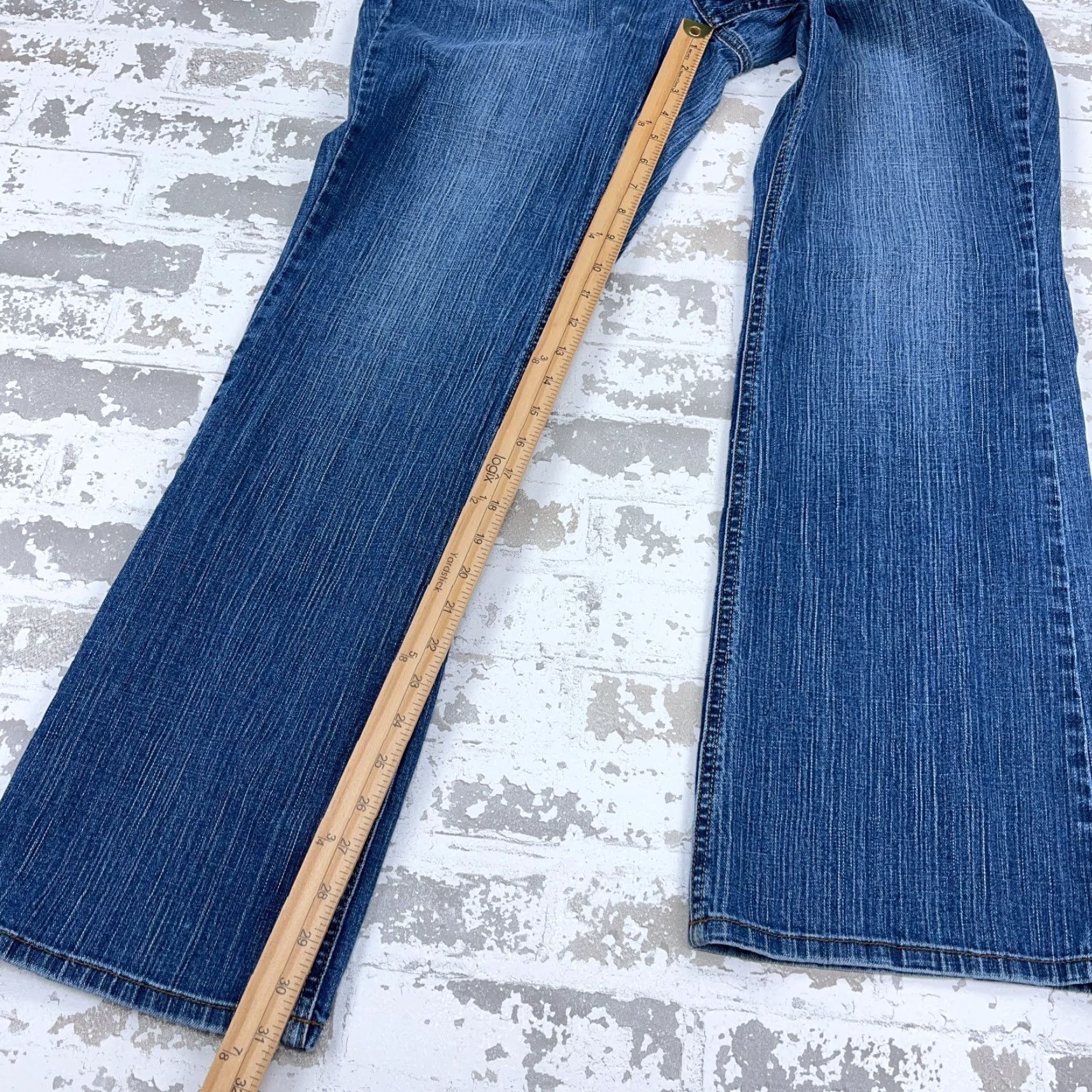 Tommy Hilfiger VINTAGE Tommy Hilfiger Jeans Women 14 Boot Cut Dark Wash Denim Pants Ladies Y2K Jeans Womens 14 Dark Blue 90s Hipster Classic Boots Cut-Blue"} Size 36" / US 14 / IT 50 - 7 Thumbnail
