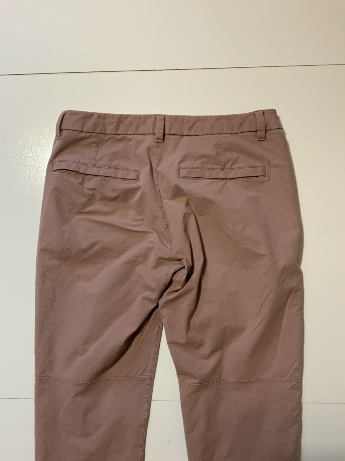 Lululemon $128 Lululemon Commission Mauve Earth Clay Dye Tapered Pants Size US 32 / EU 48 - 13 Thumbnail