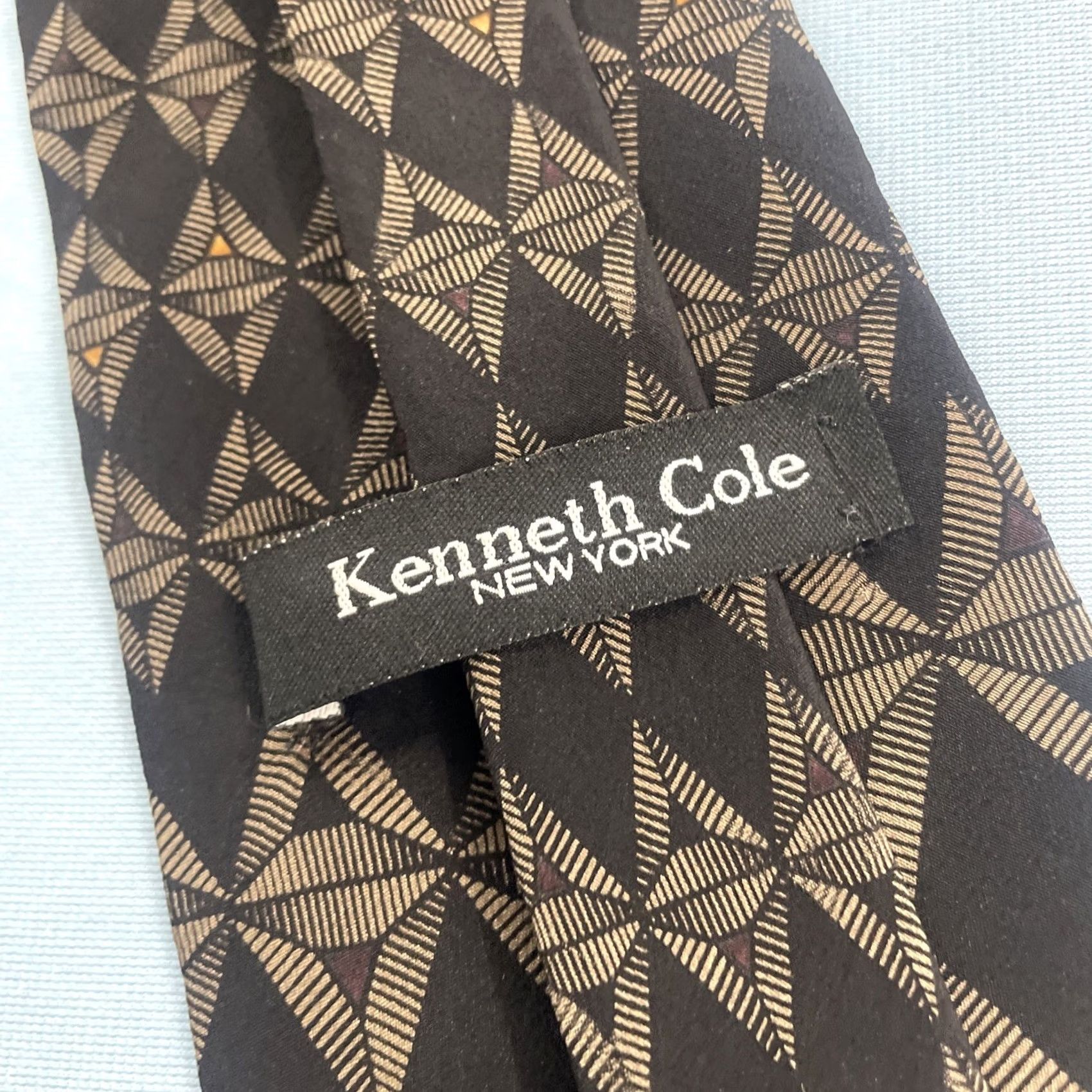 Kenneth Cole VINTAGE Kenneth Cole New York Silk Tie Diamond Deco Foulard Gray Black vtg 90s USA 4x59 Size ONE SIZE - 7 Thumbnail