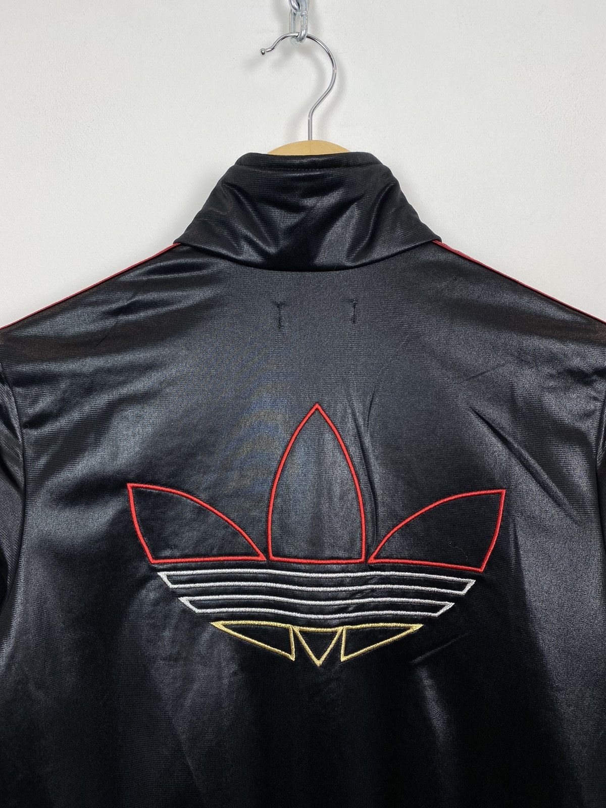 Adidas Vintage Adidas Chile 62 Track Jacket Balenciaga Style Black Size XS / US 0-2 / IT 36-38 - 15 Thumbnail