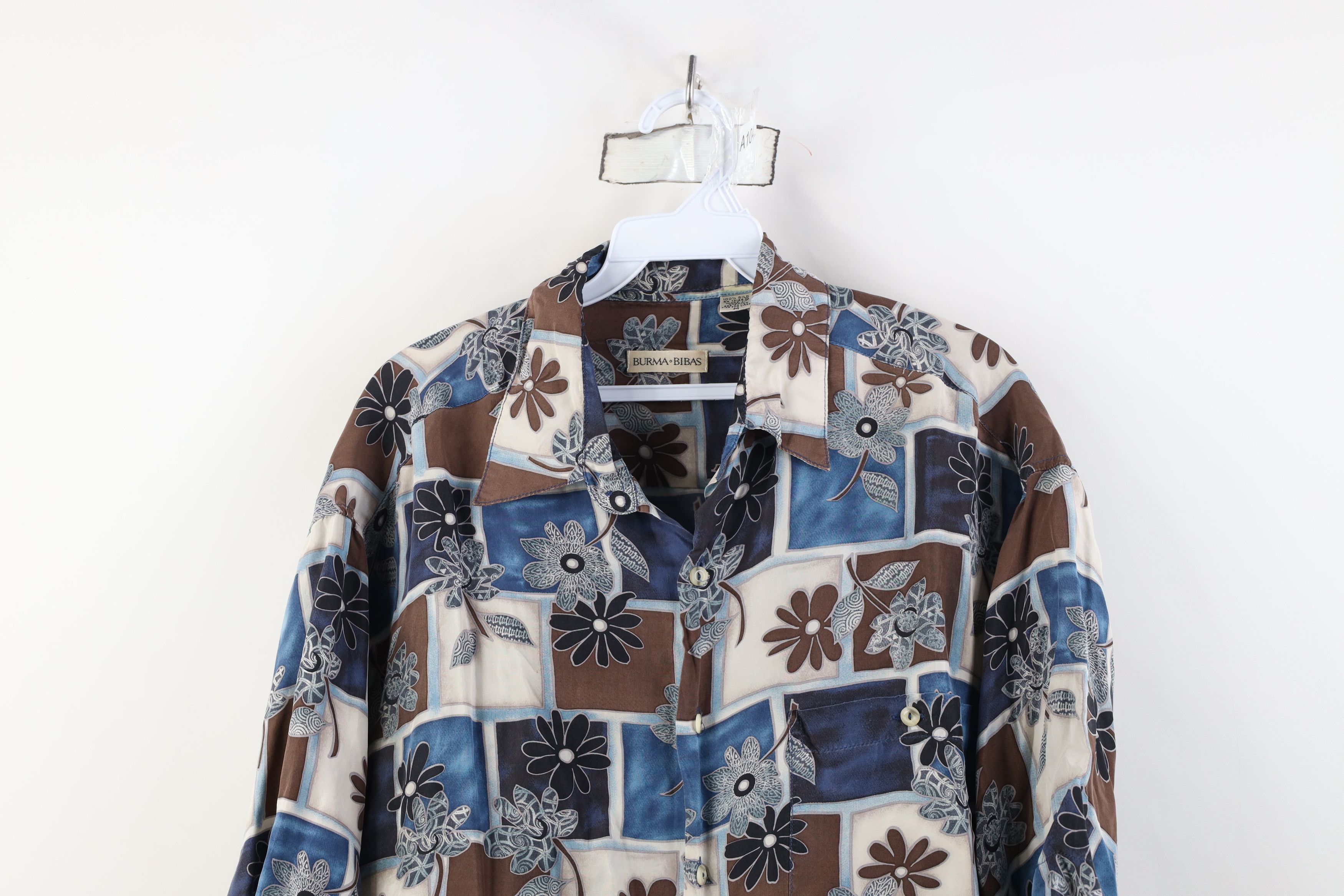 Vintage Vintage 90s Streetwear Silk Flower Collared Button Shirt Size US M / EU 48-50 / 2 - 2 Thumbnail