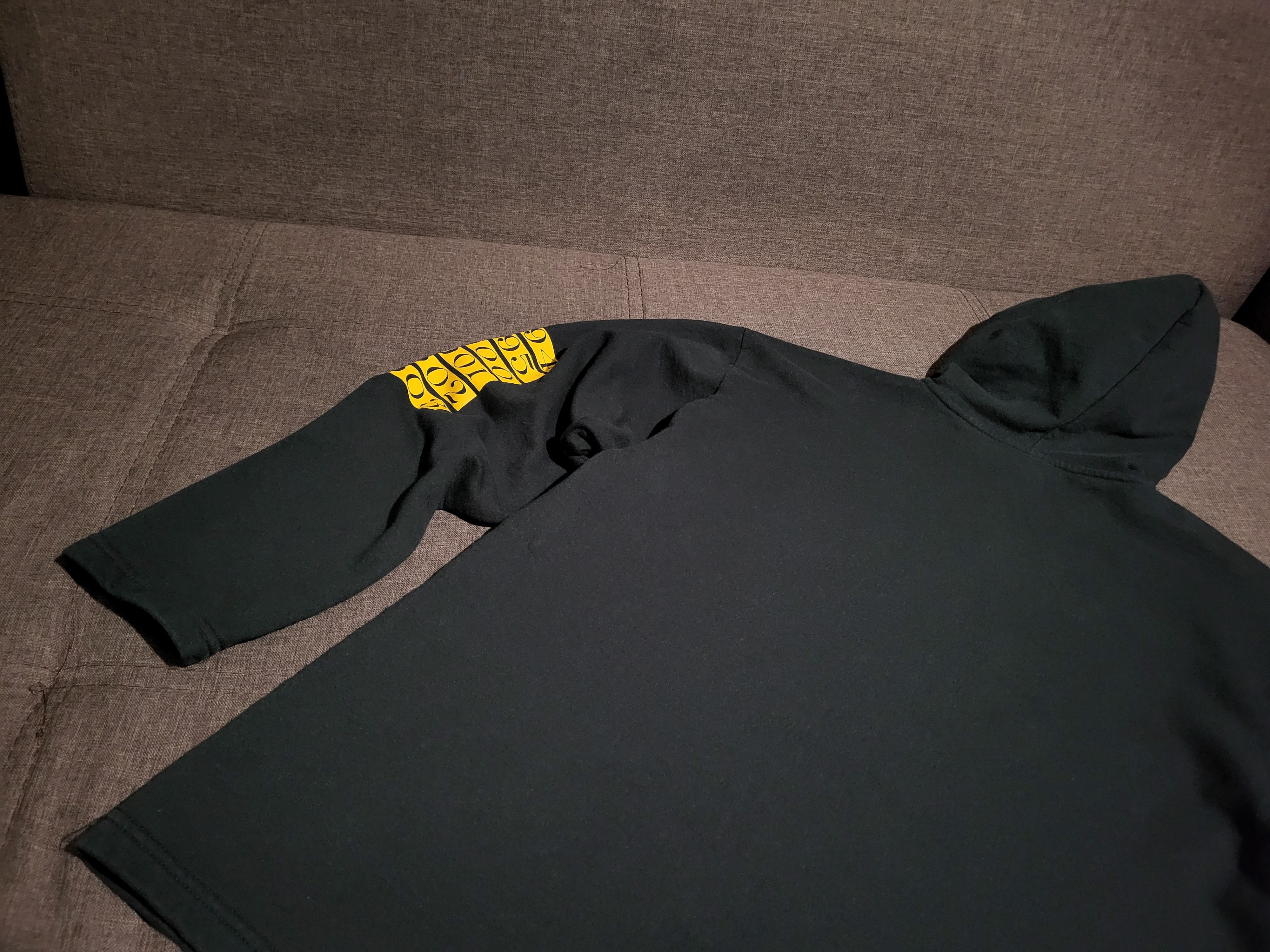 Ferrari vintage FERARRI hoodie F1 champion 2003 M Size US M / EU 48-50 / 2 - 9 Thumbnail