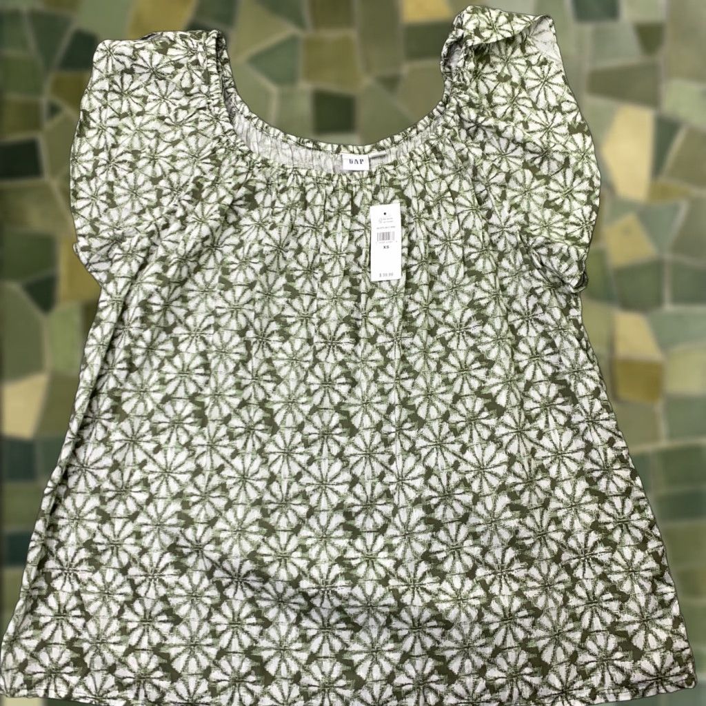 Gap Gap Green Geometric Blouse Women’s XS Flutter Sleeve Round Neck Lightweight Casual Size XS / US 0-2 / IT 36-38 - 1 Thumbnail
