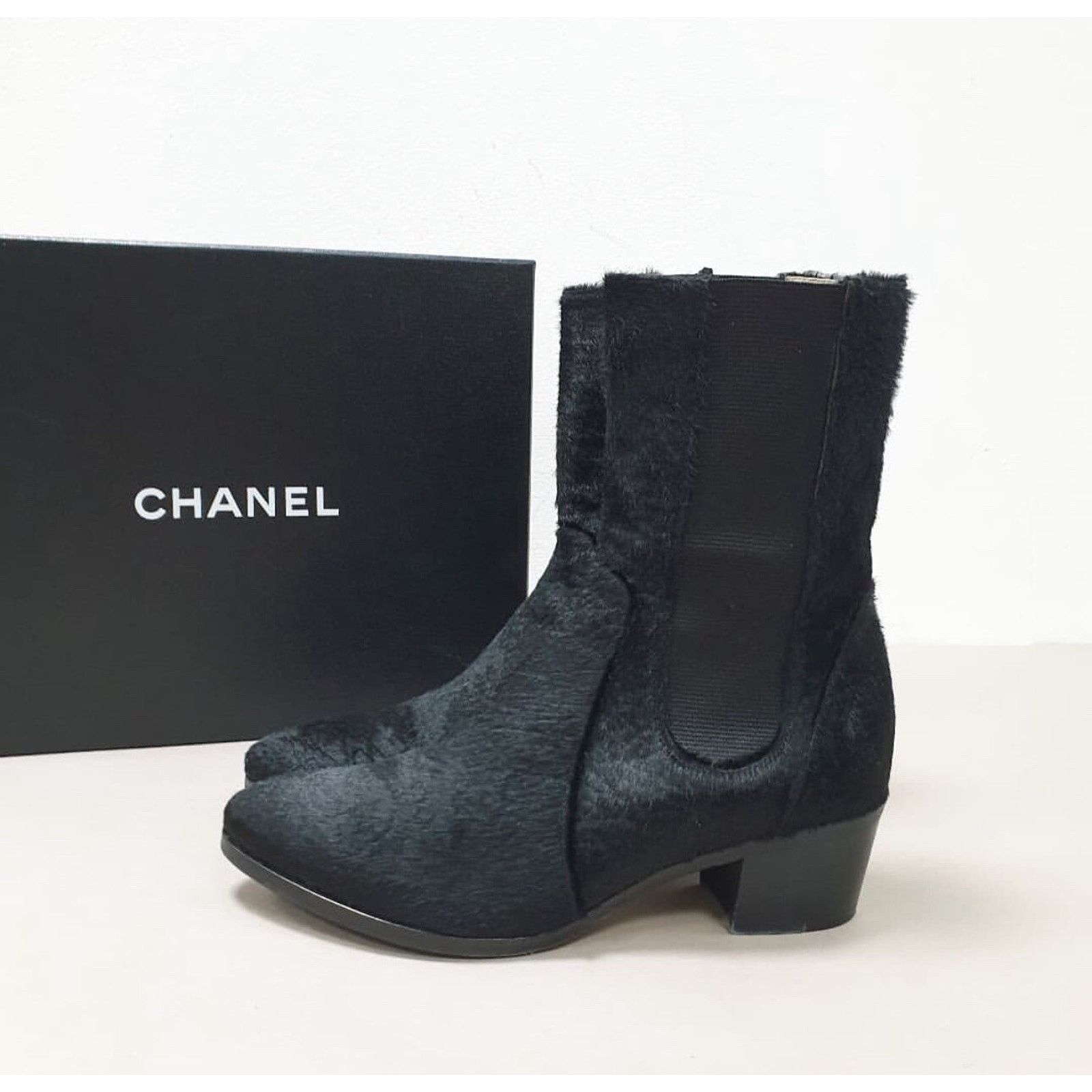 Chanel Chanel Black Pony Hair CC Ankle Boots Sz.38.5 Size US 8.5 / IT 38.5 - 3 Thumbnail