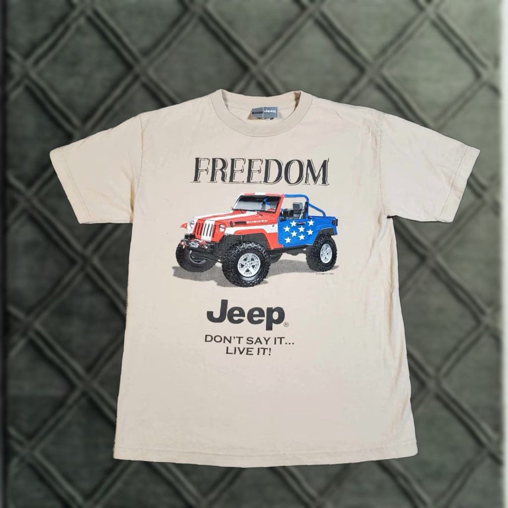 Jeep Official Jeep Mens T Shirt Size M Short Sleeve FREEDOM JEEP Offroad Mud Graphic Print Multicolor City Classic College All Seasons Mens Size US M / EU 48-50 / 2 - 1 Thumbnail