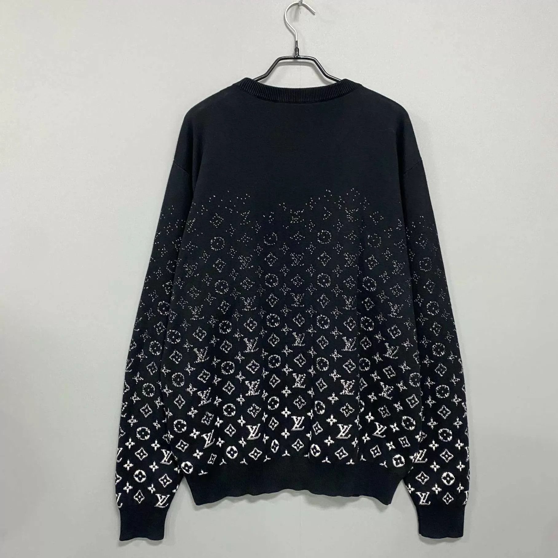 Louis Vuitton LV Monogram Gradient AOP Sweatshirt 99 New L Size US L / EU 52-54 / 3 - 3 Thumbnail