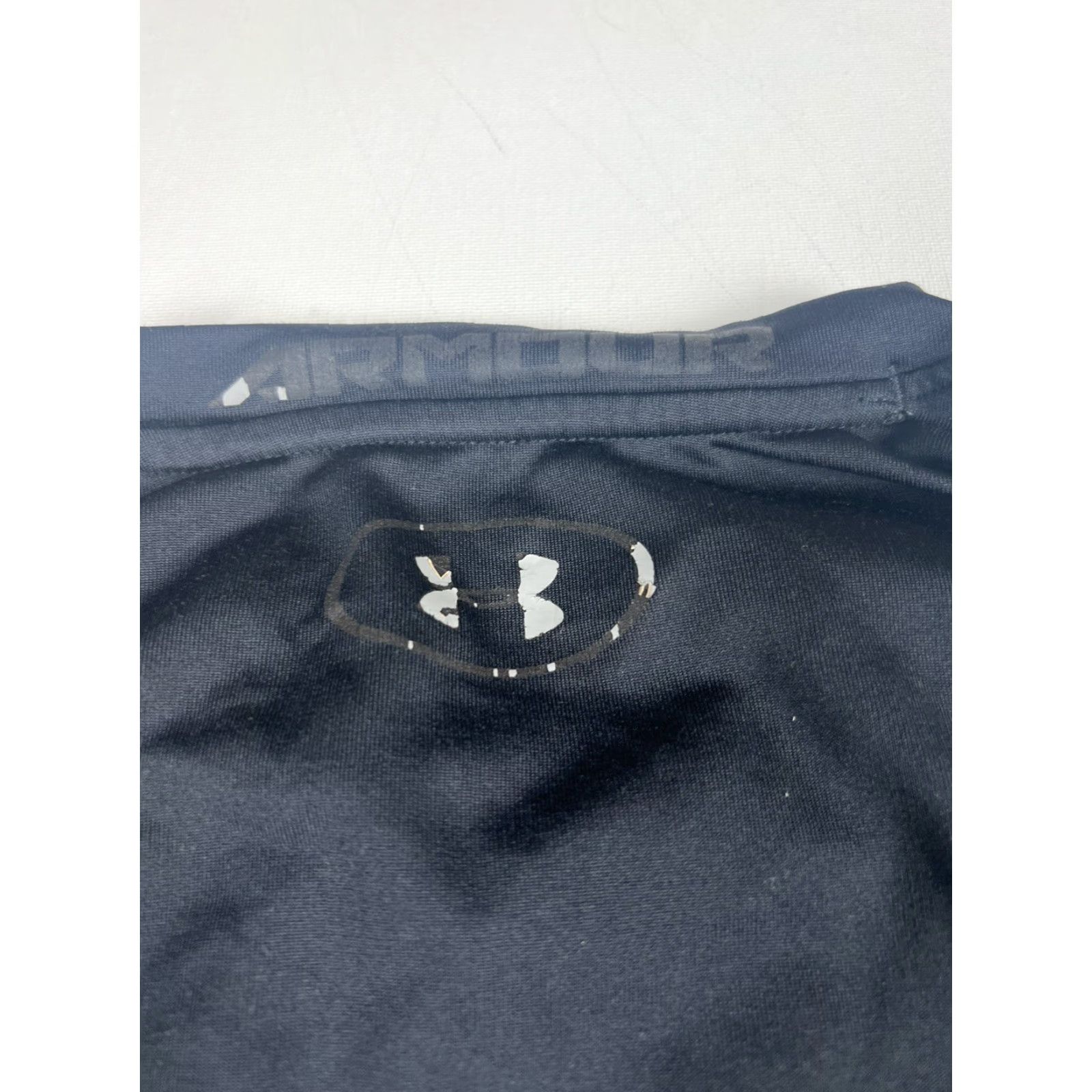 Under Armour Under Armour Shirt Men Small Black Long Sleeve T-Shirt Crew Neck Athletic Regular Size US S / EU 44-46 / 1 - 7 Thumbnail