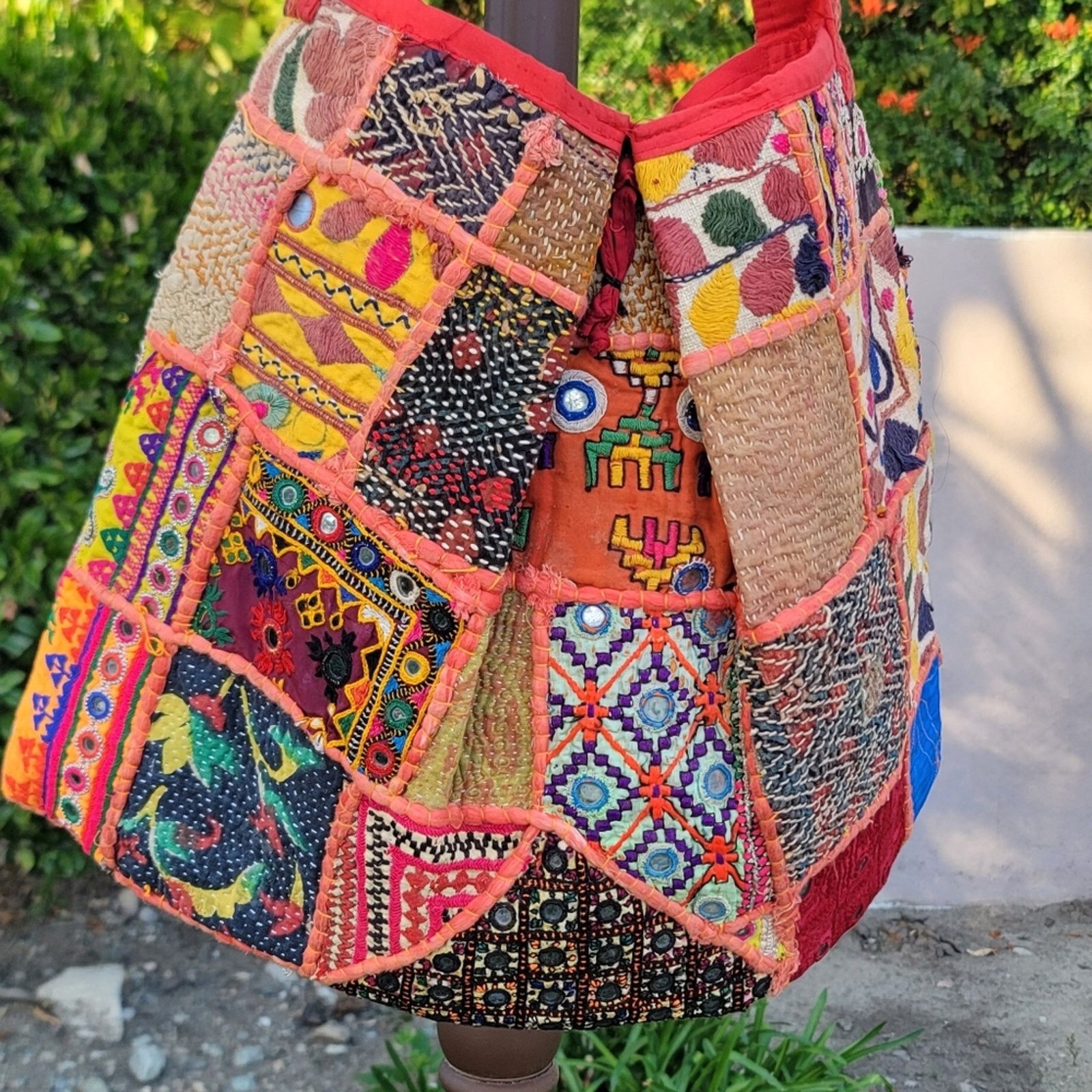 Handmade Vtg Handmade Bohemian Patchwork Tassel Embroidered Tote Bag Size ONE SIZE - 5 Thumbnail