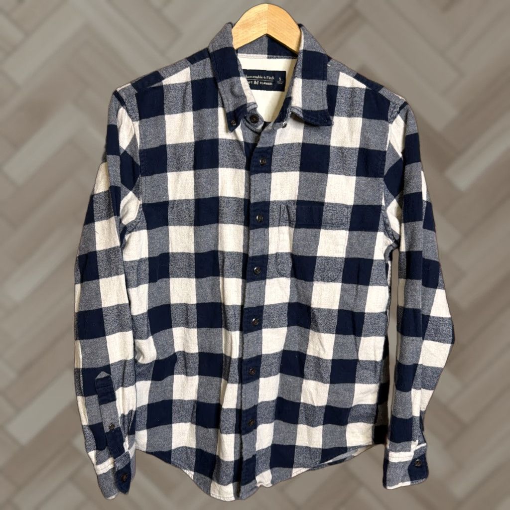 Abercrombie & Fitch Abercrombie & Fitch Men’s Button-Up Flannel Shirt S Blue Plaid 100% Cotton Size US S / EU 44-46 / 1 - 1 Thumbnail