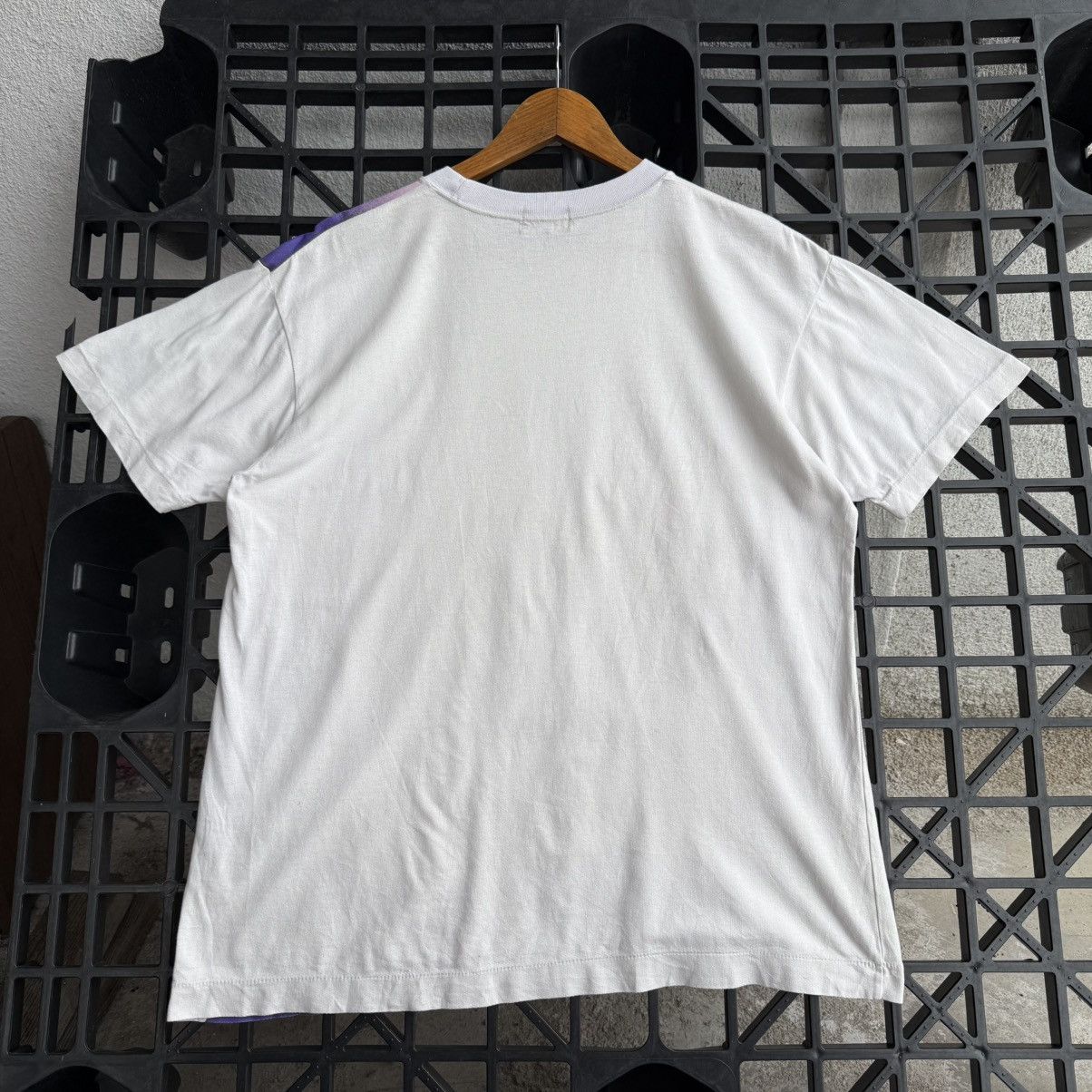 Vintage Vintage 90s Asics Gona Graphic Tshirt Size US L / EU 52-54 / 3 - 2 Thumbnail