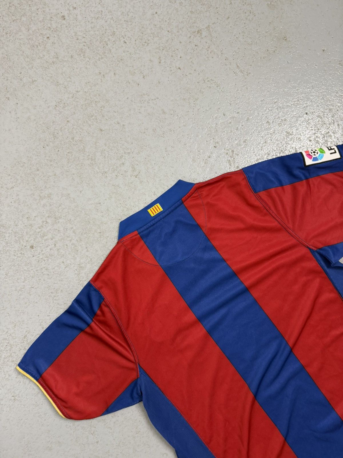 Nike Fc Barcelona 2007 2008 Home Nike Camp Nou Jersey Size US S / EU 44-46 / 1 - 12 Thumbnail